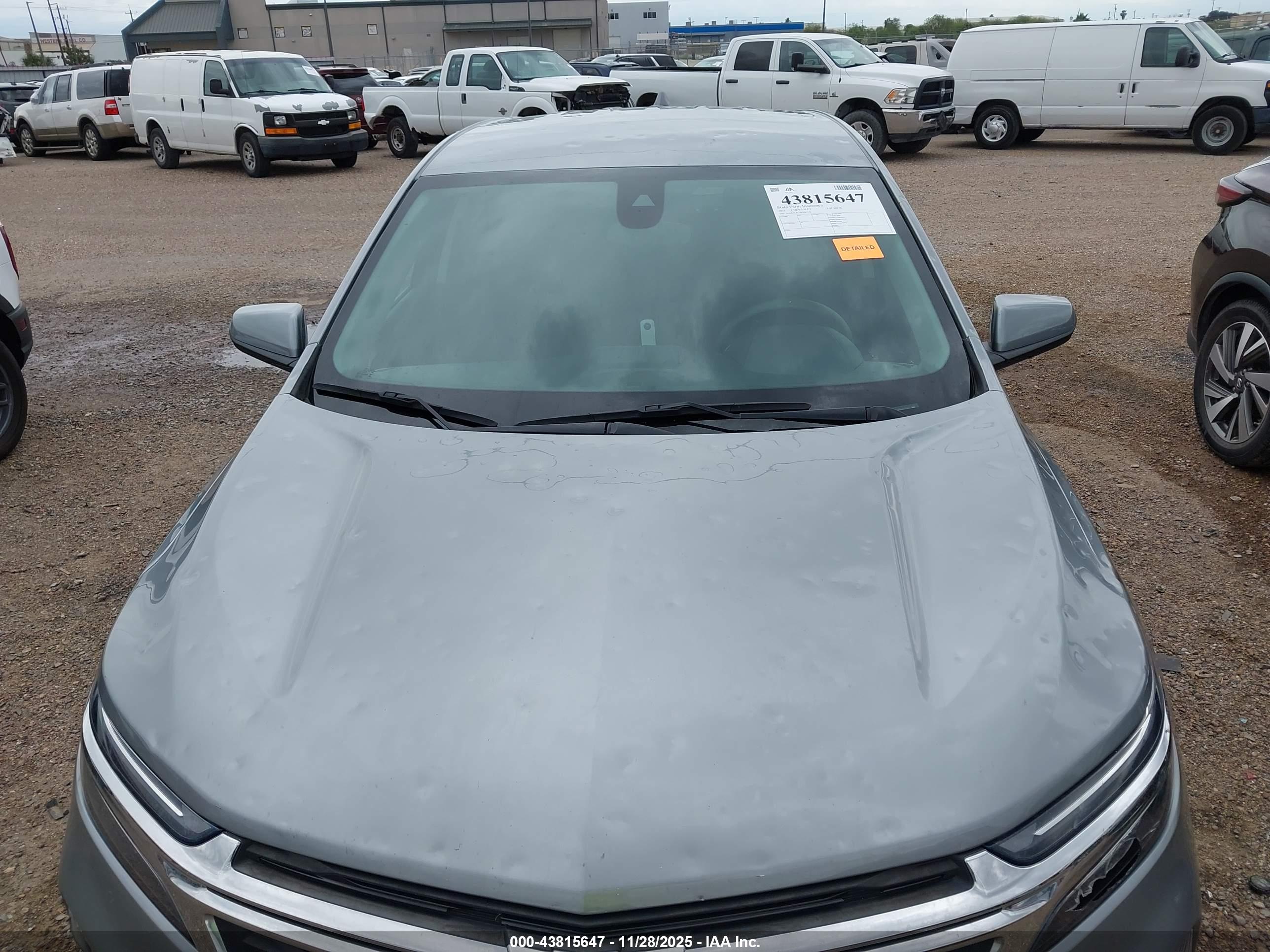 CHEVROLET EQUINOX image 6