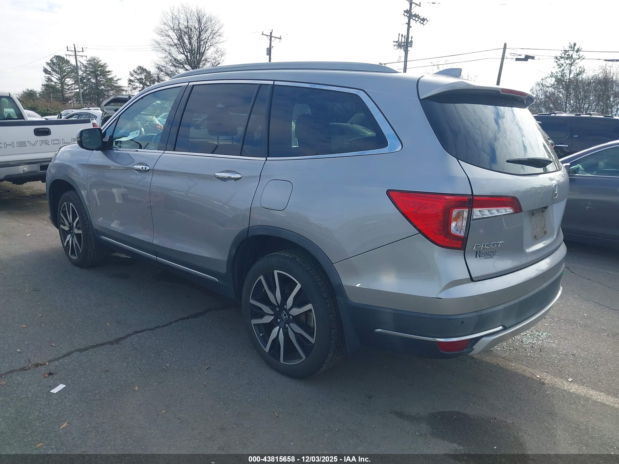 HONDA PILOT image 3