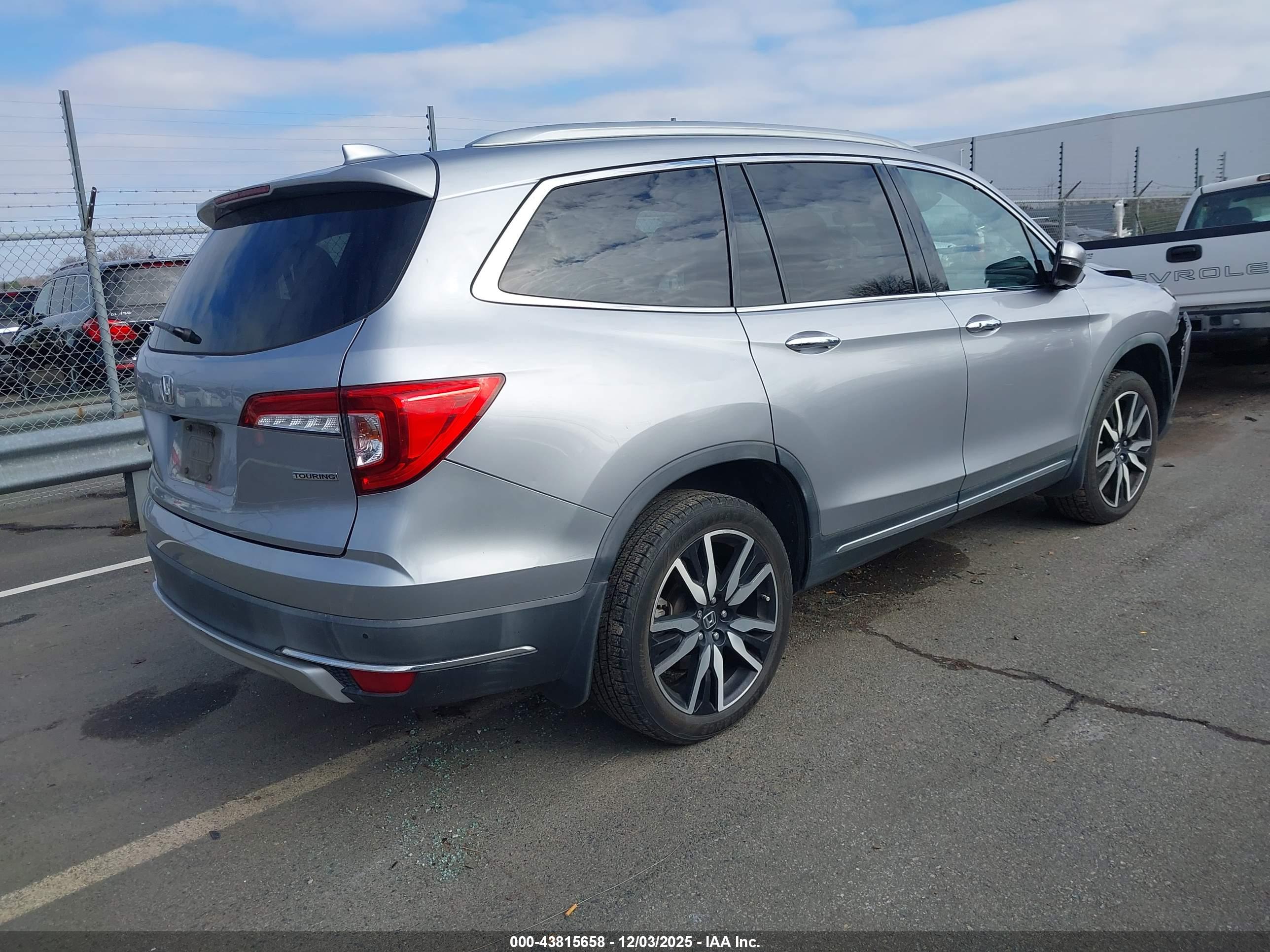 HONDA PILOT image 4