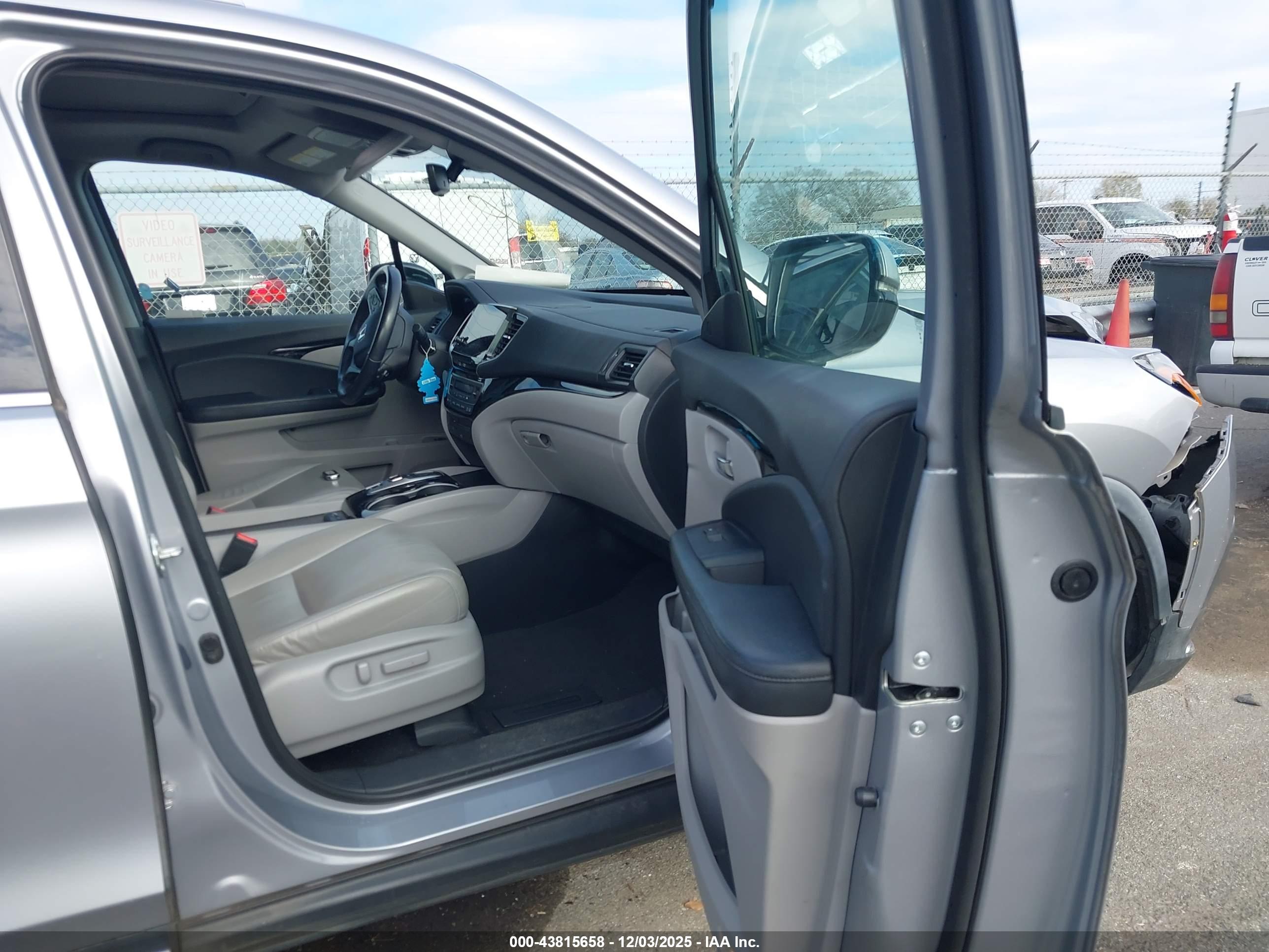 HONDA PILOT image 5