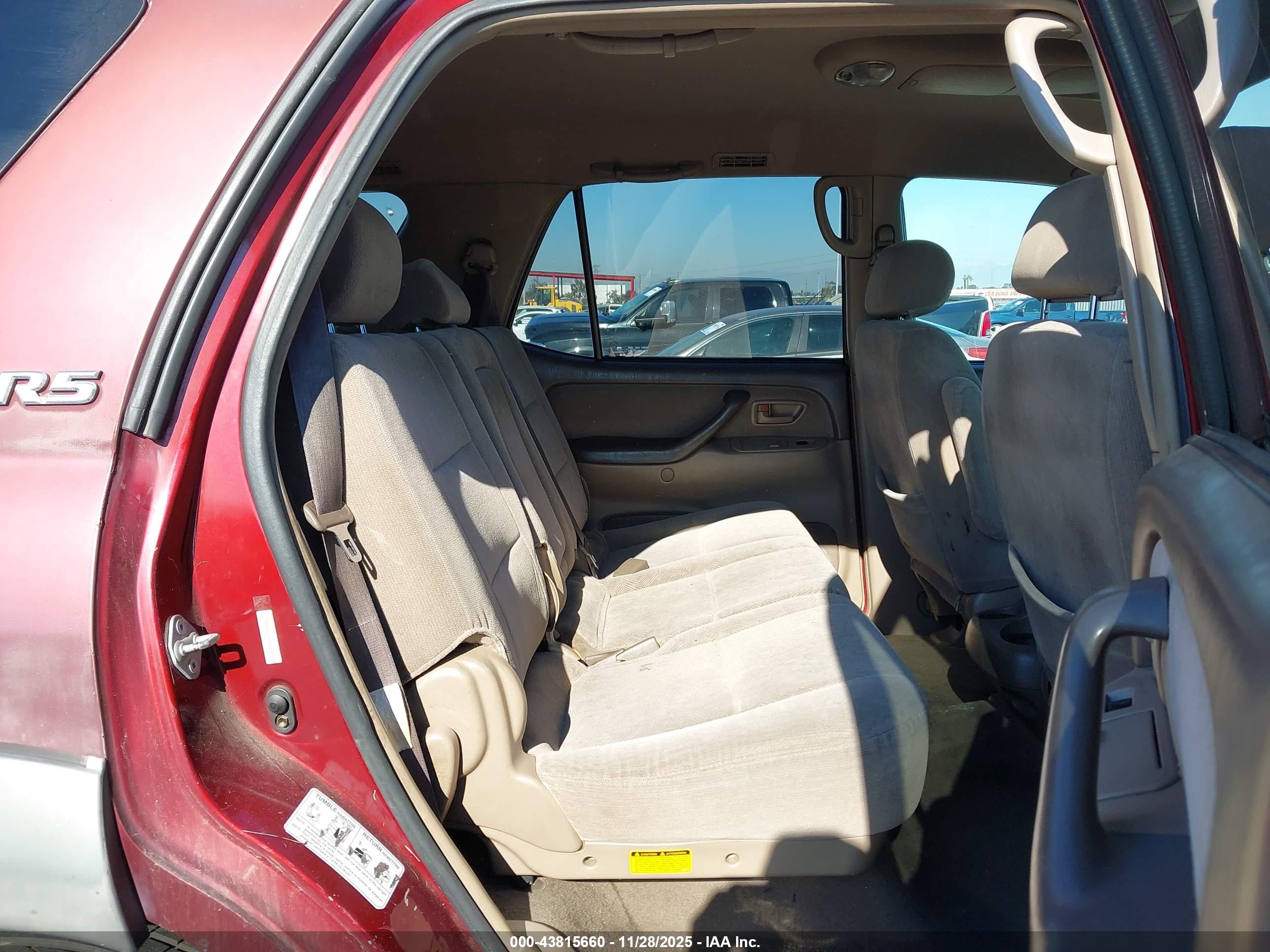 TOYOTA SEQUOIA image 8