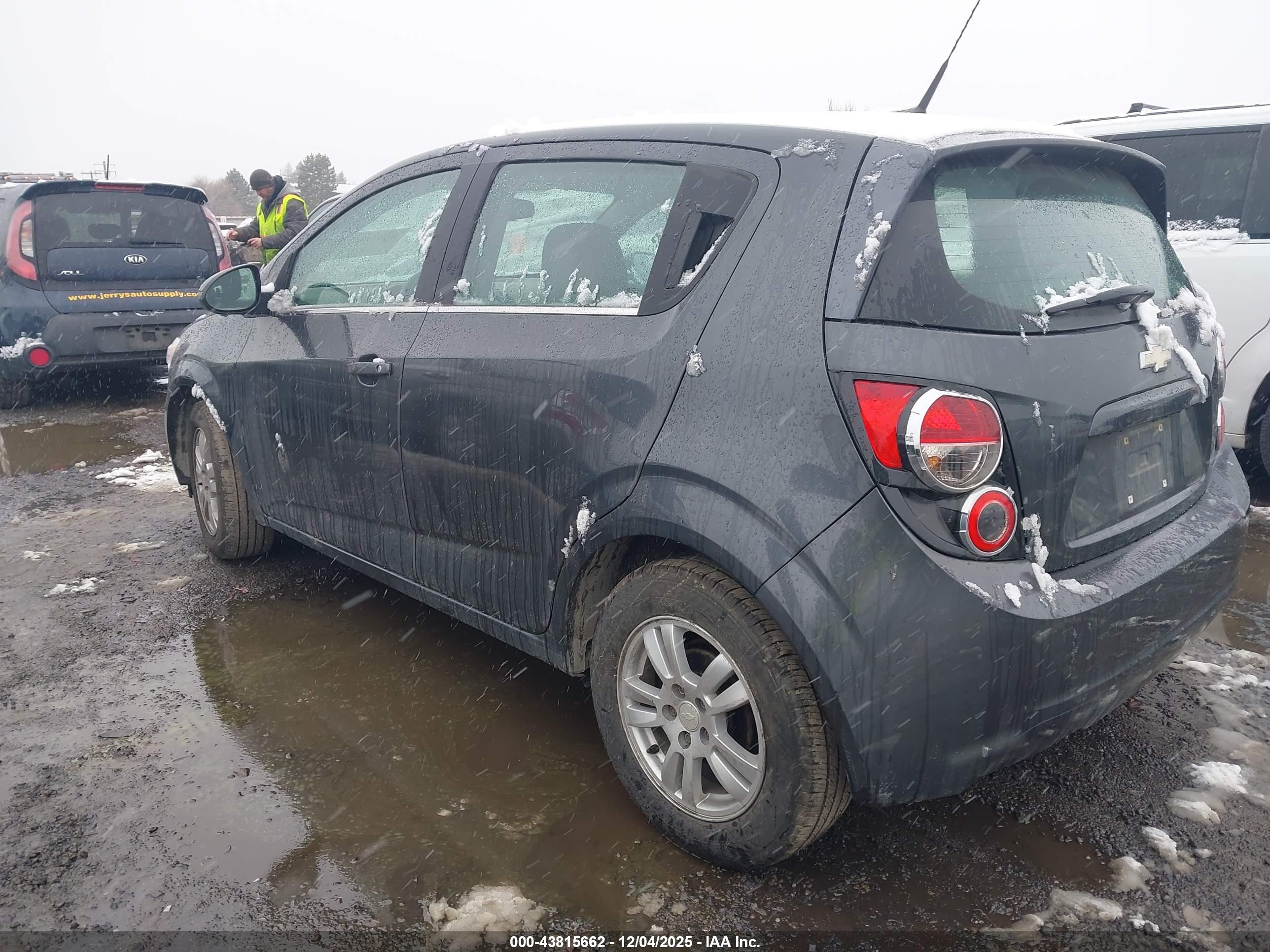 CHEVROLET SONIC image 3