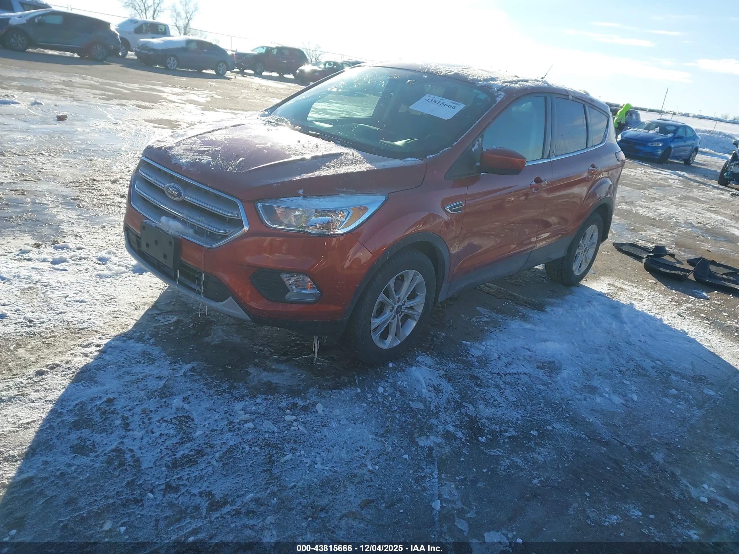 FORD ESCAPE image 2