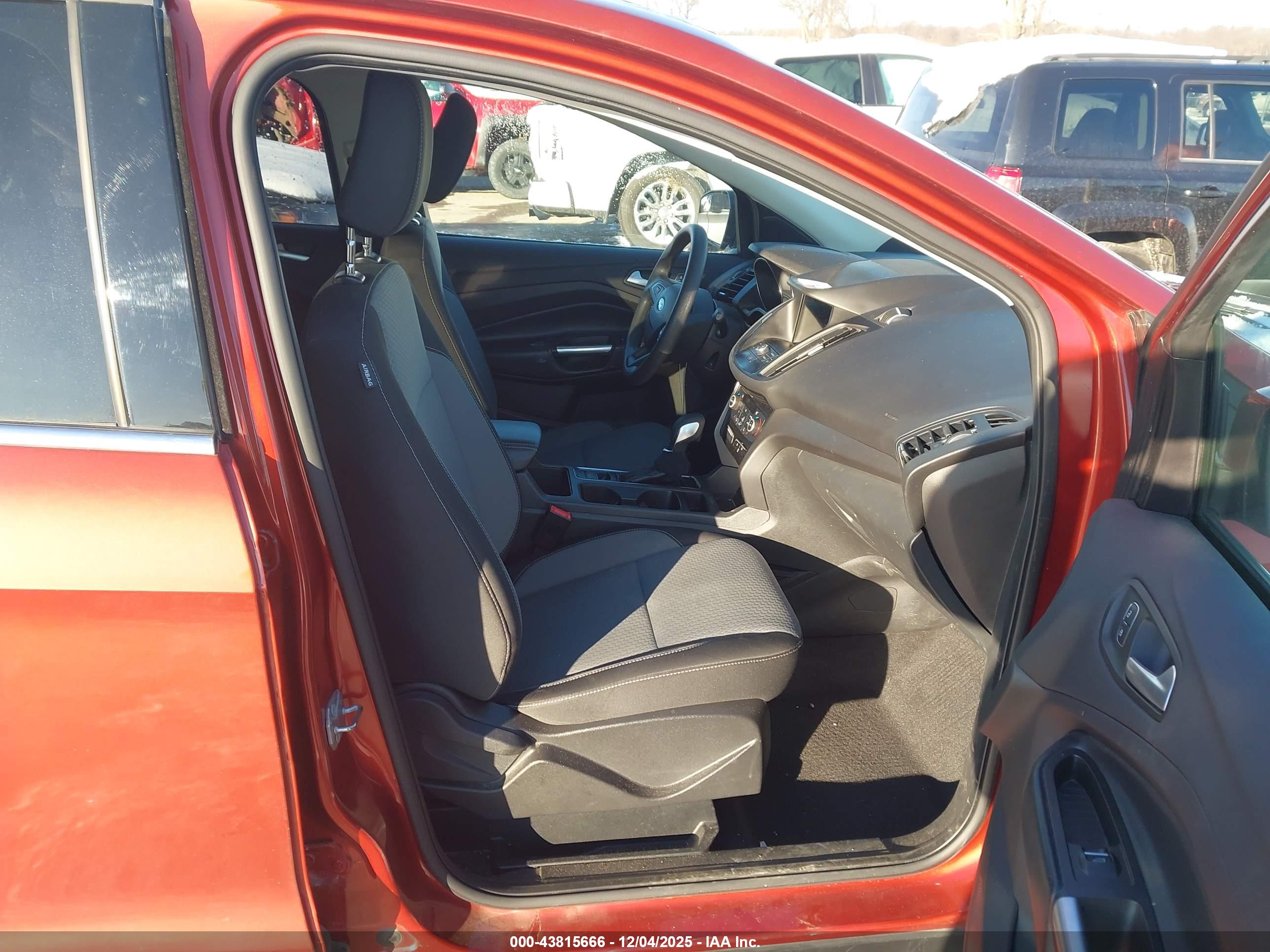 FORD ESCAPE image 5