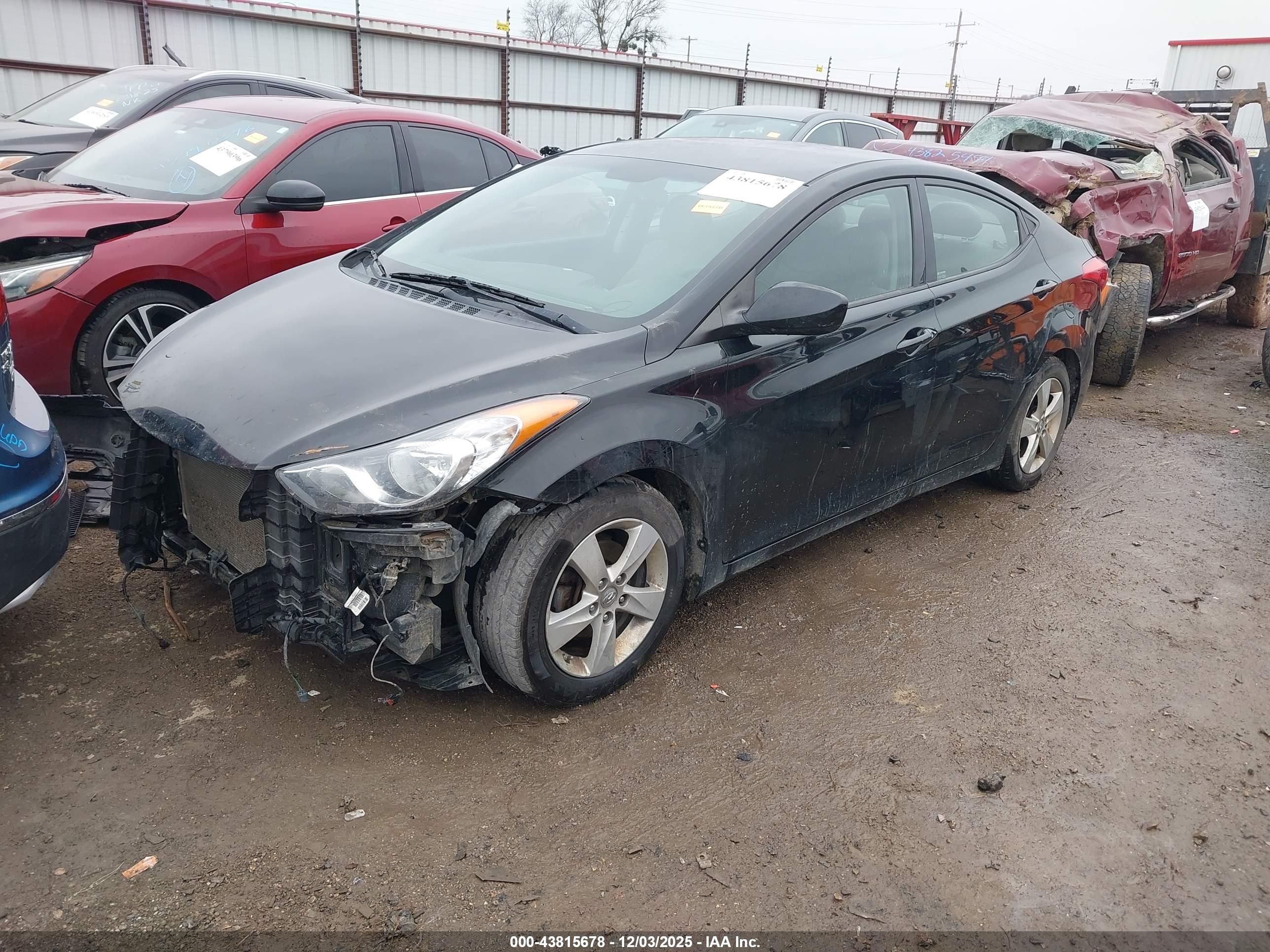 HYUNDAI ELANTRA image 2