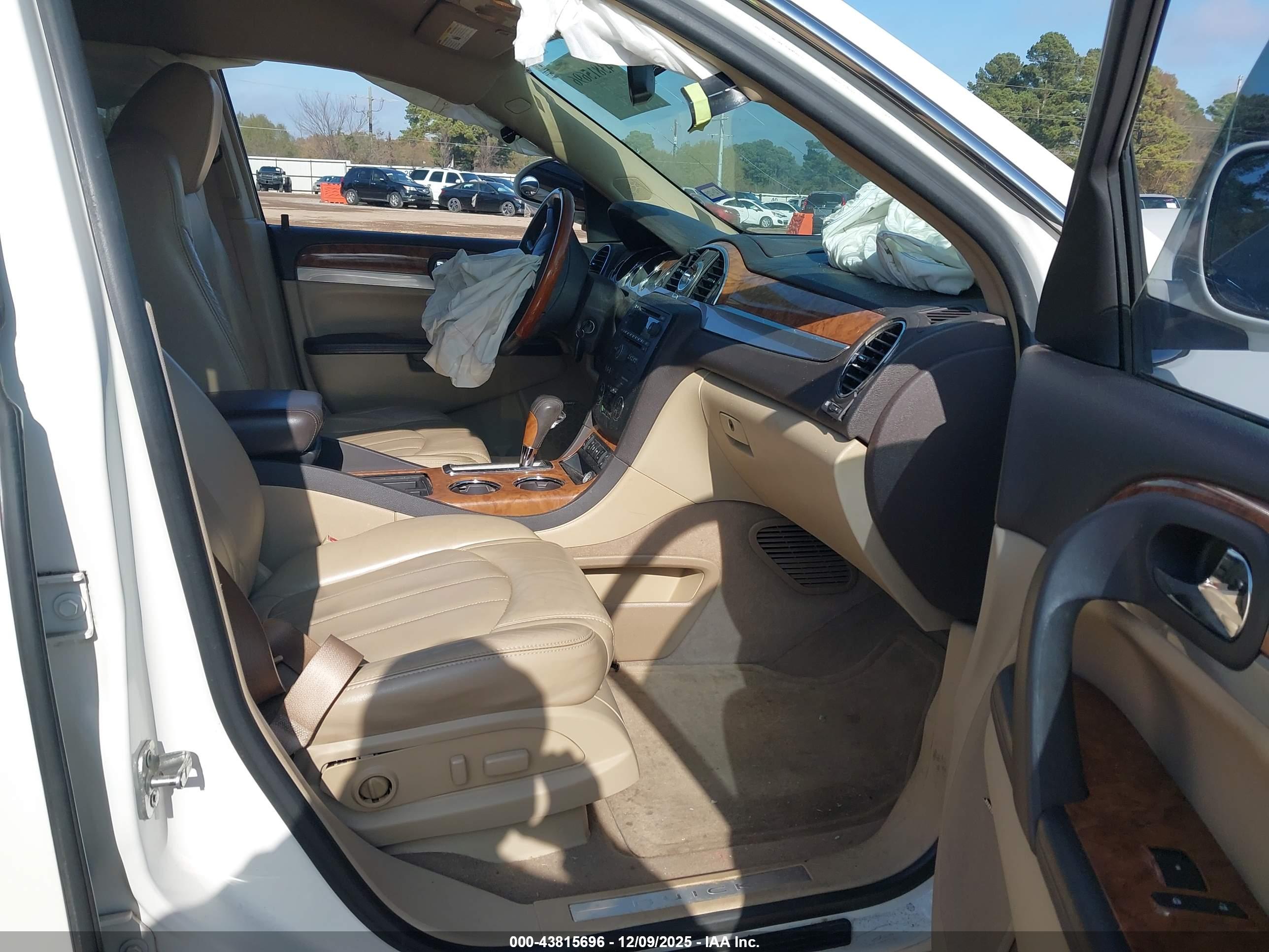 BUICK ENCLAVE image 5
