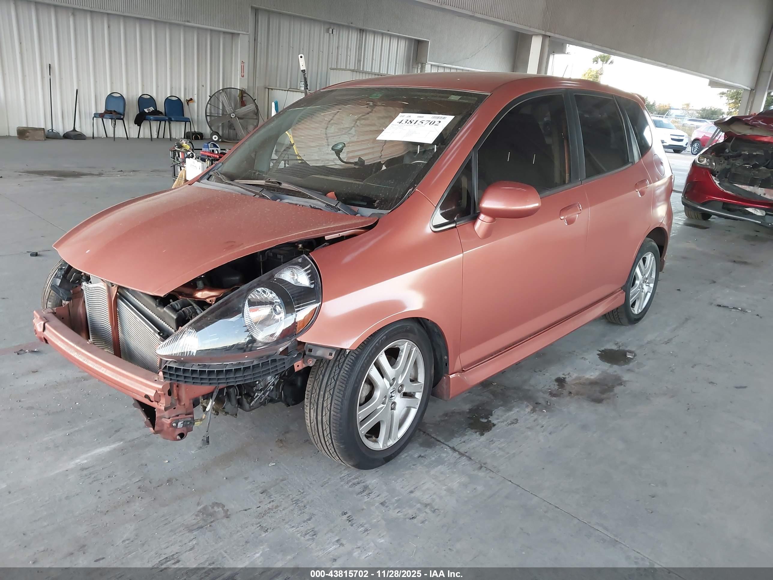 HONDA FIT image 2