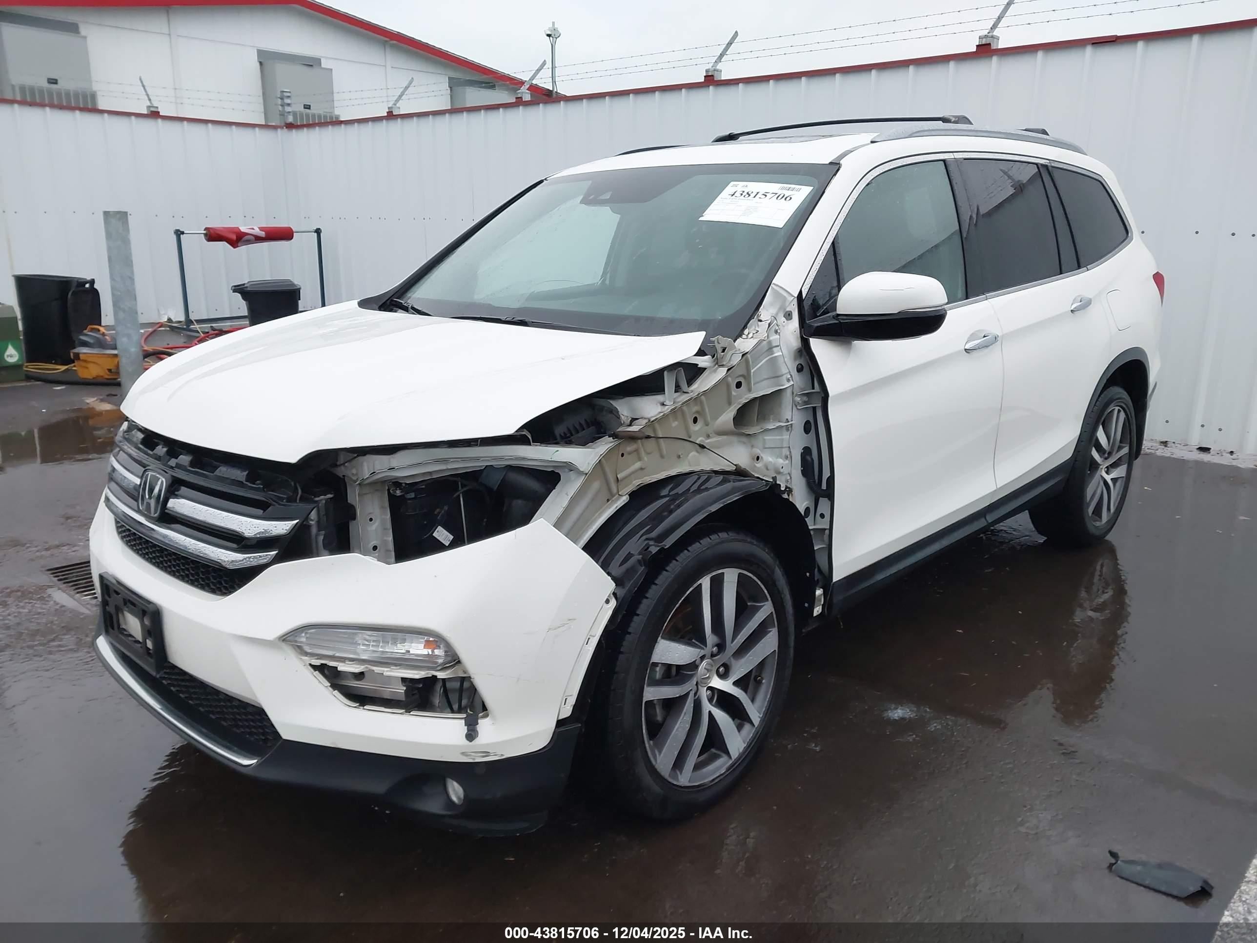 HONDA PILOT image 2