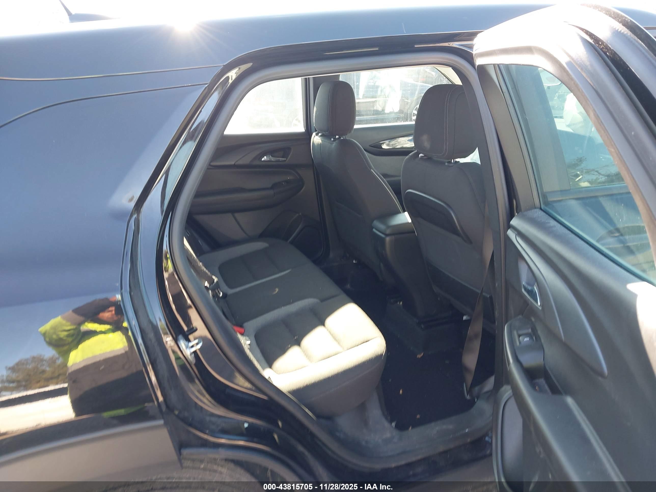 CHEVROLET TRAILBLAZER image 8