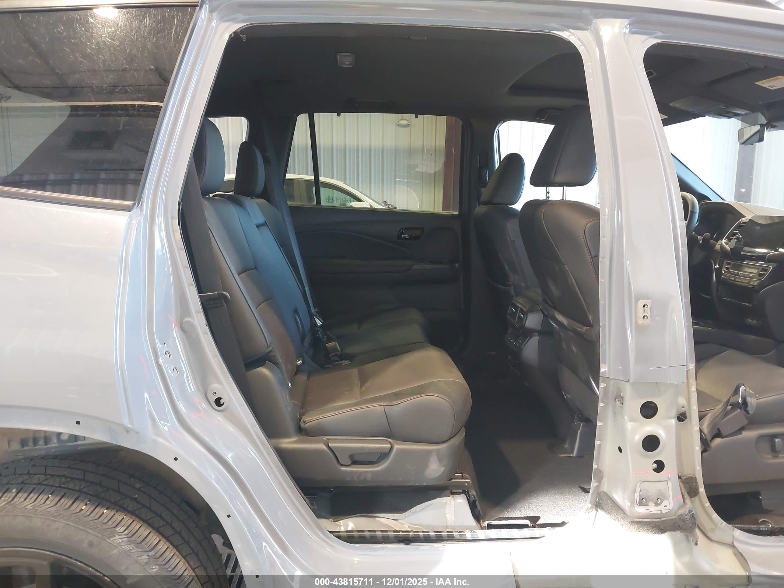 HONDA PASSPORT image 8