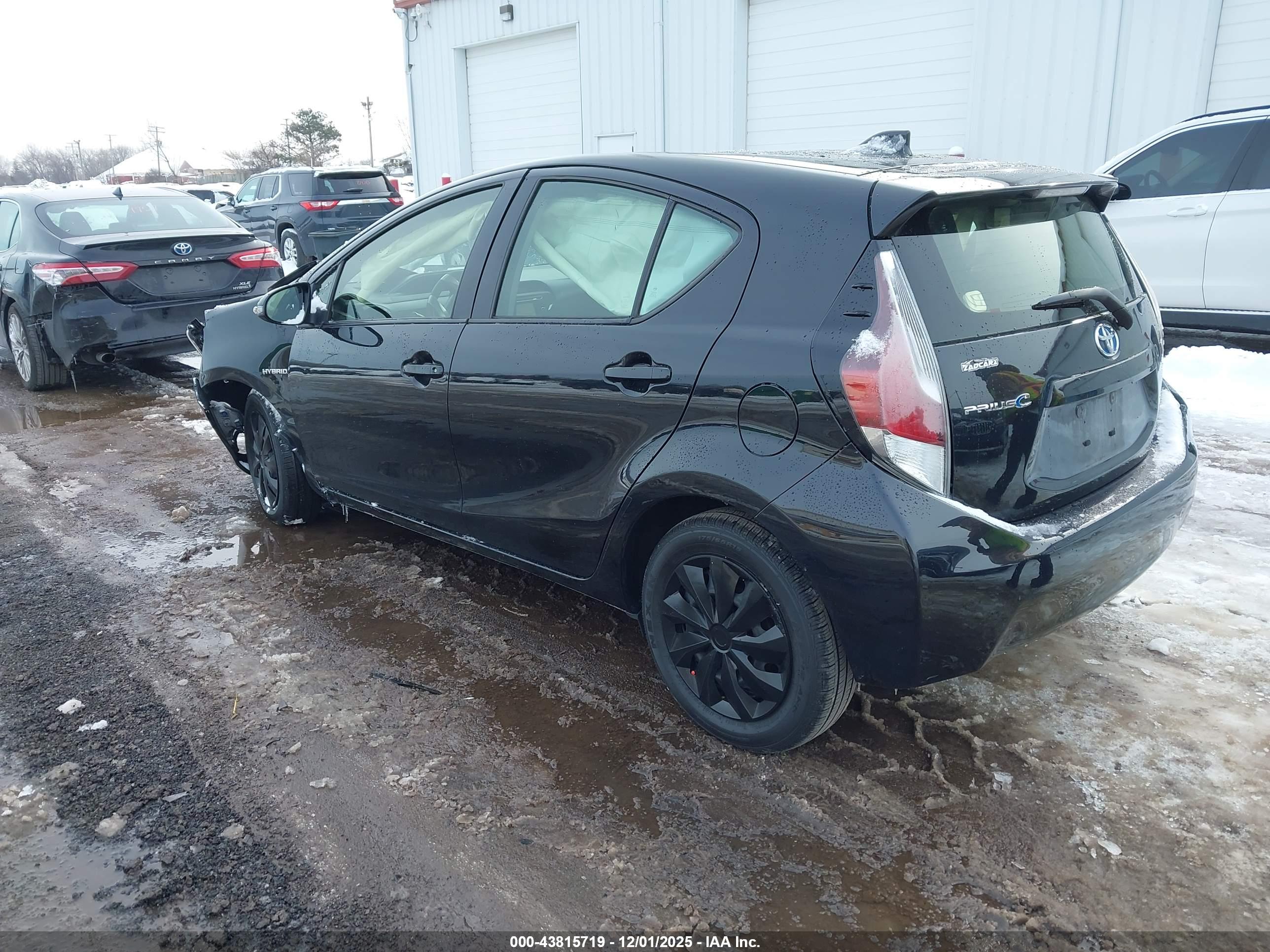 TOYOTA PRIUS image 3