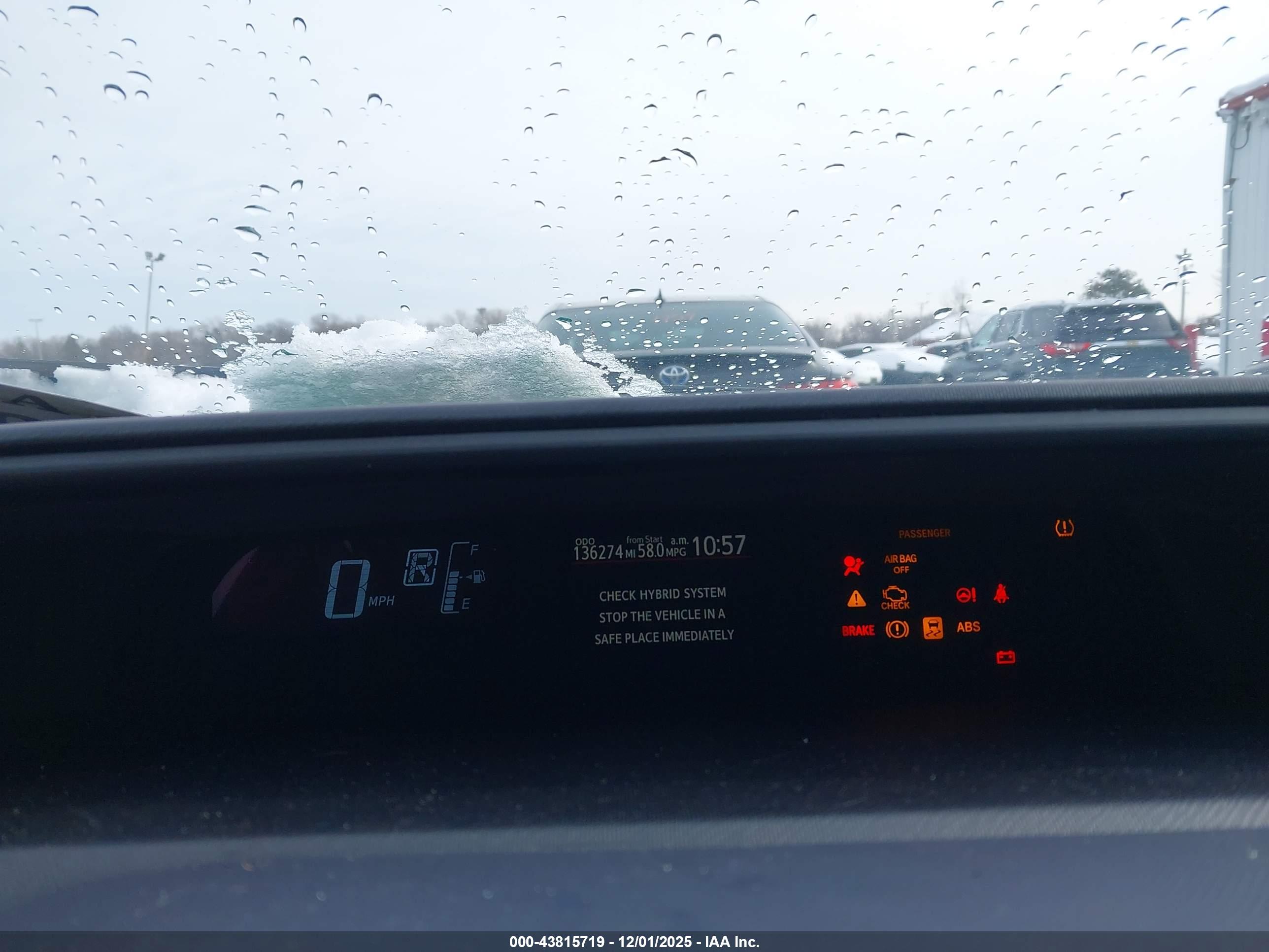 TOYOTA PRIUS image 7