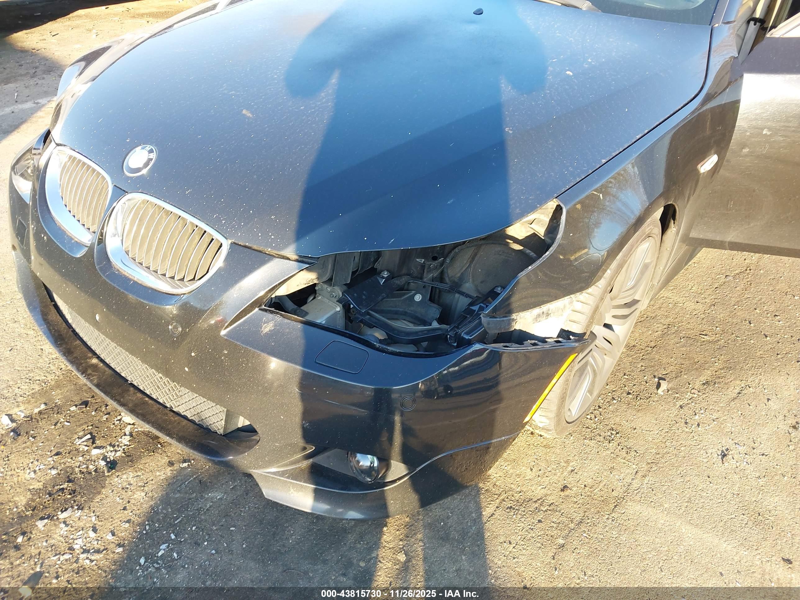 BMW 550I image 6
