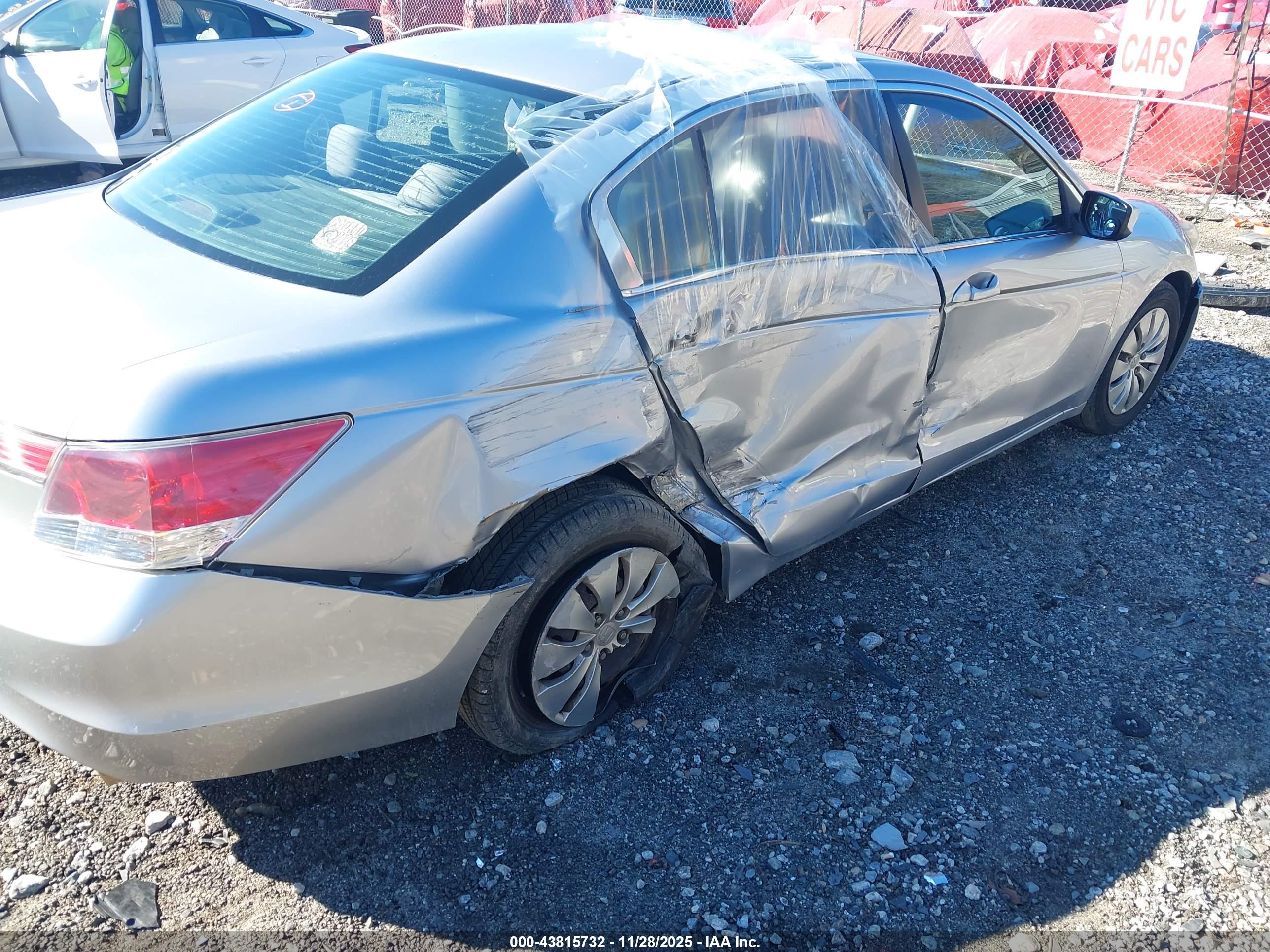 HONDA ACCORD image 6