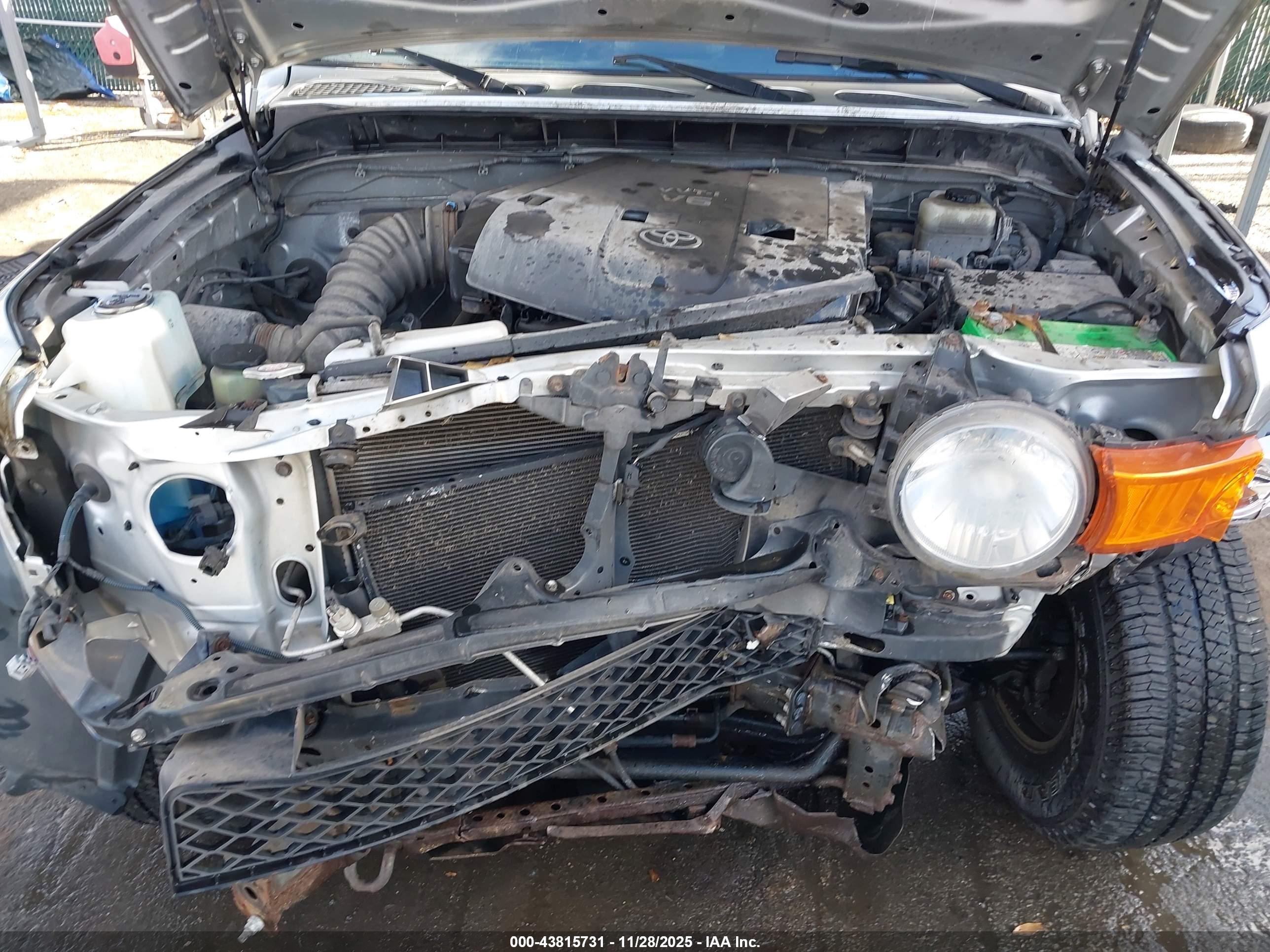 TOYOTA FJ image 10
