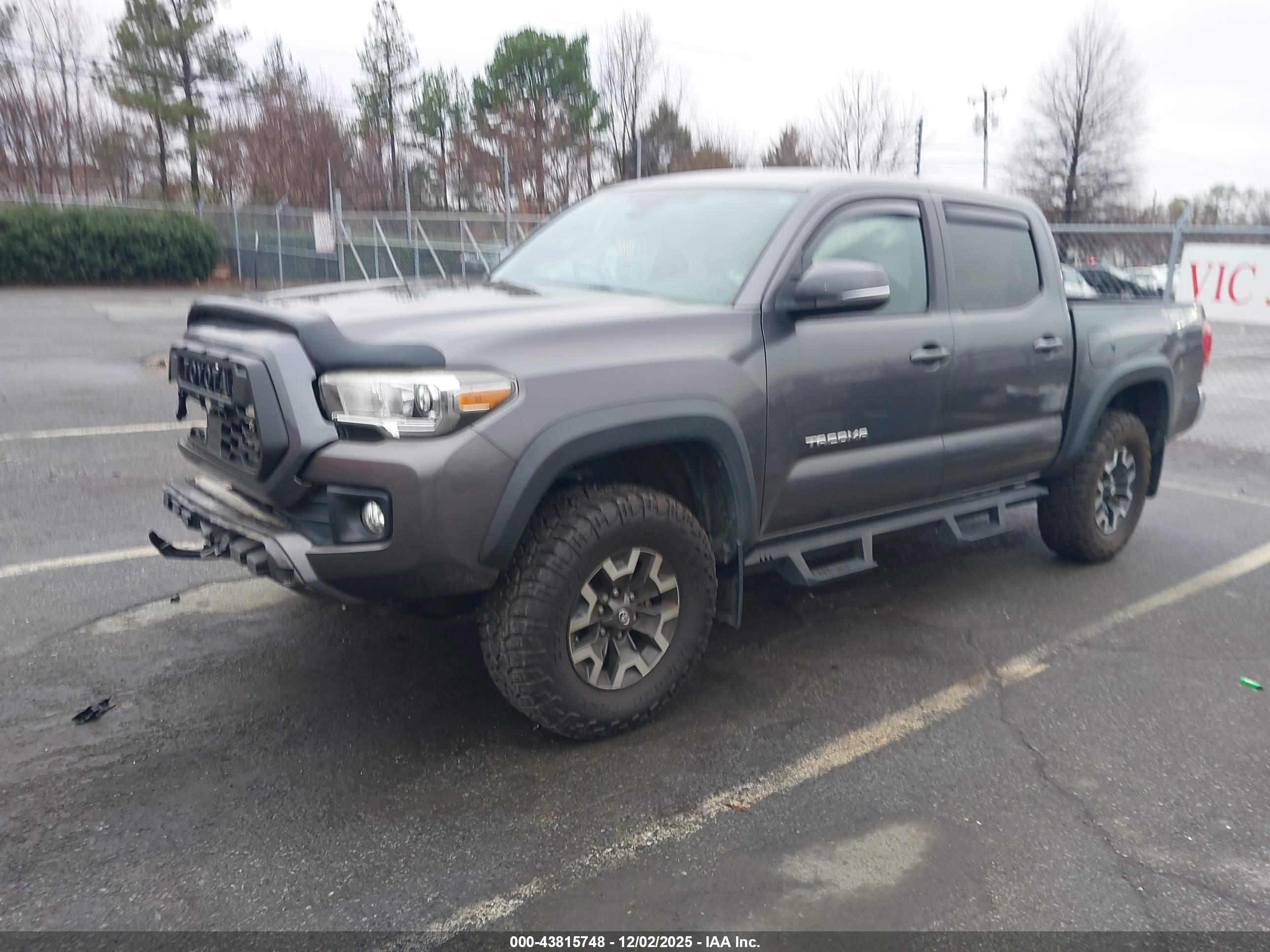 TOYOTA TACOMA image 2