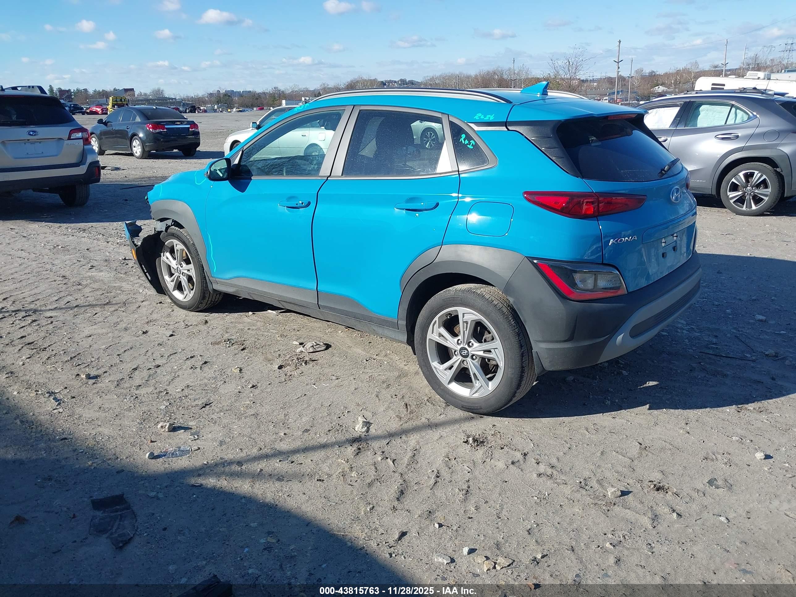HYUNDAI KONA image 3