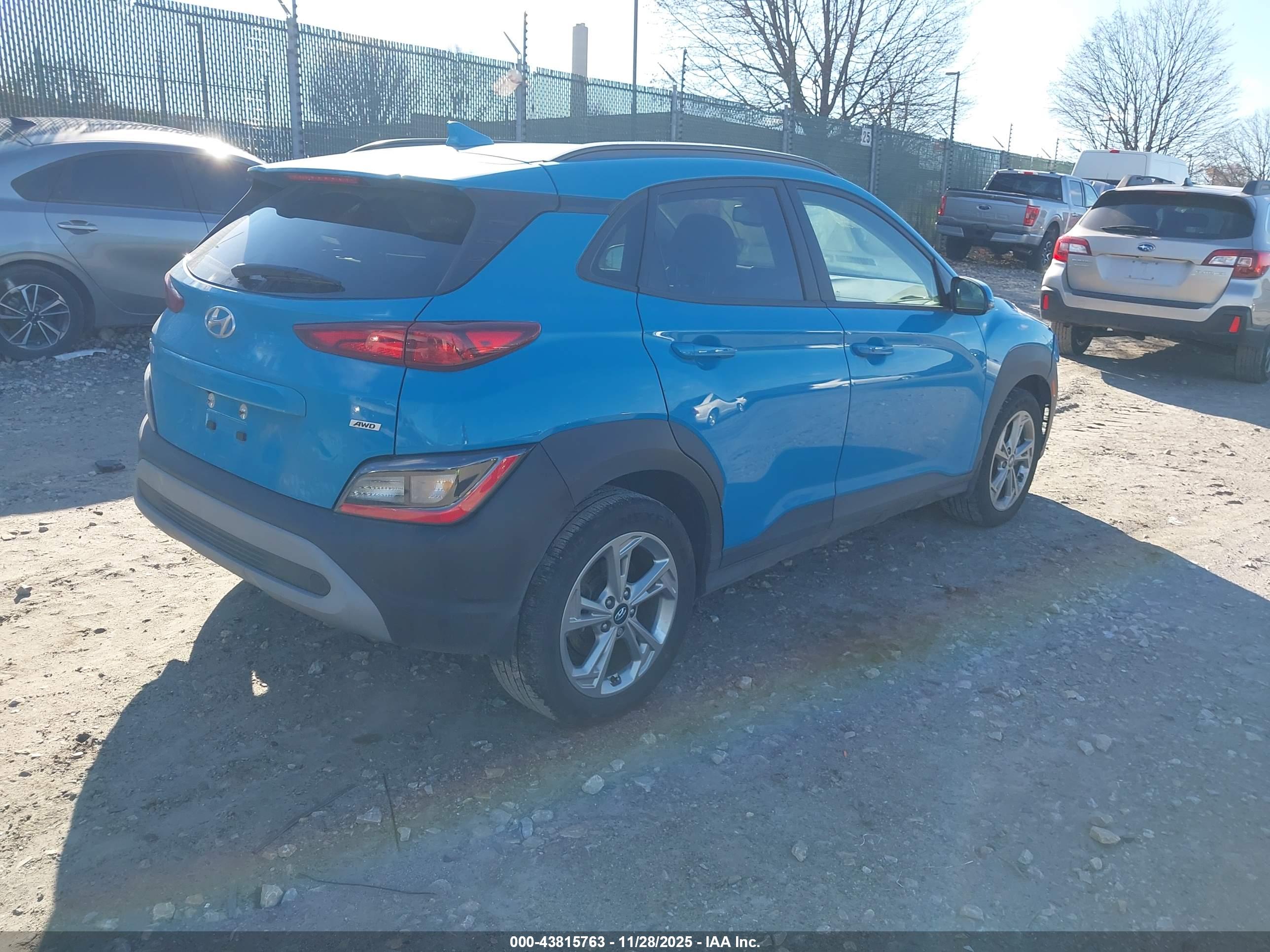 HYUNDAI KONA image 4