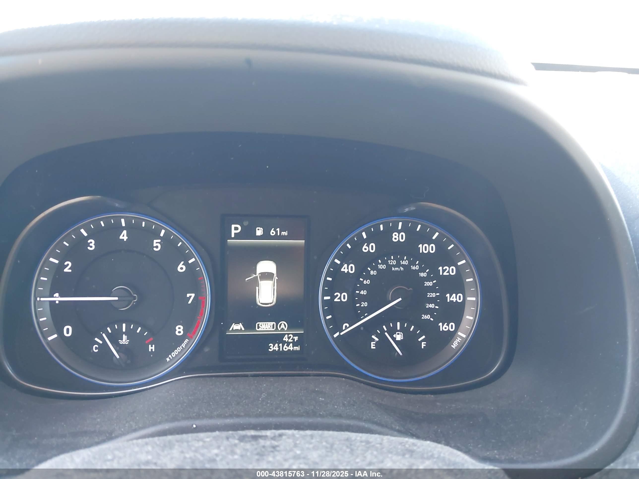 HYUNDAI KONA image 7