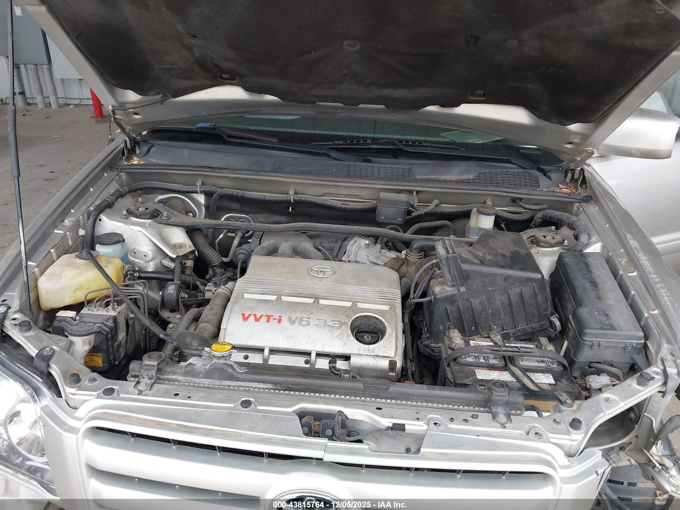 TOYOTA HIGHLANDER image 10