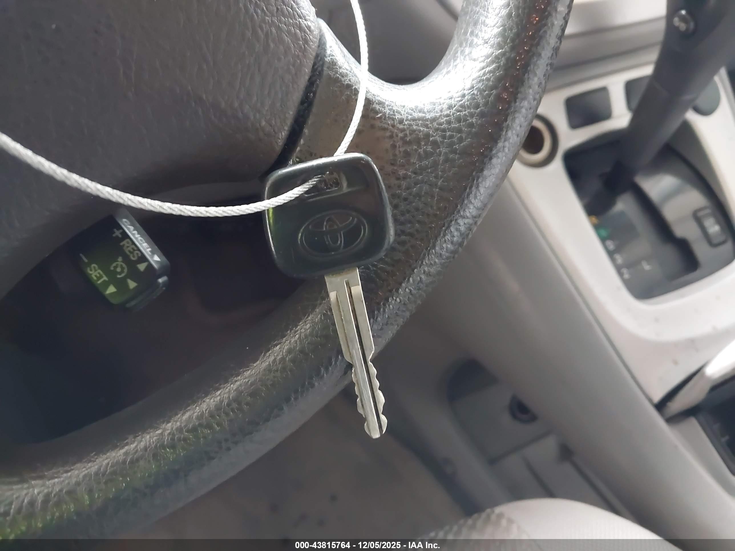 TOYOTA HIGHLANDER image 11
