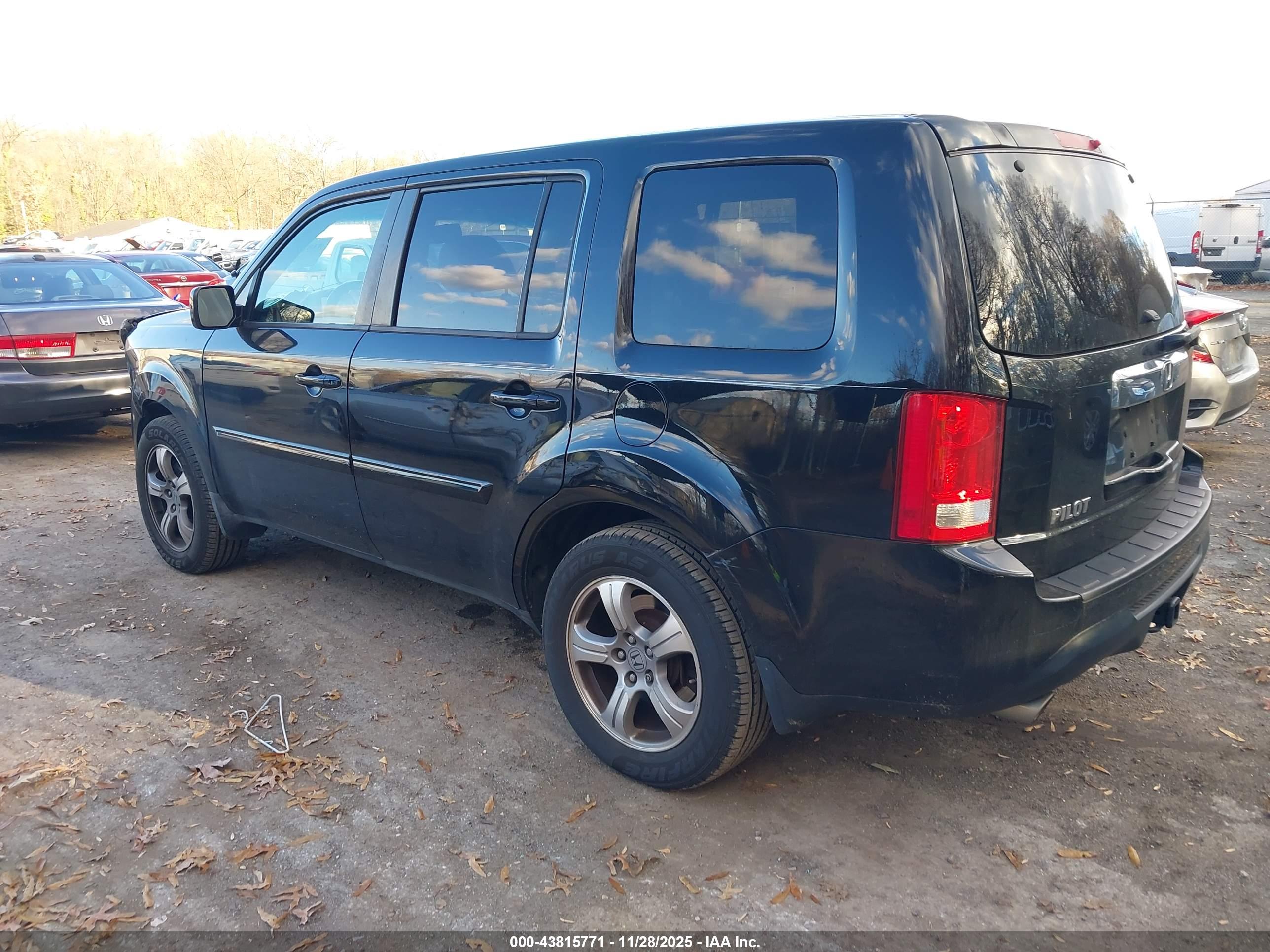 HONDA PILOT image 3
