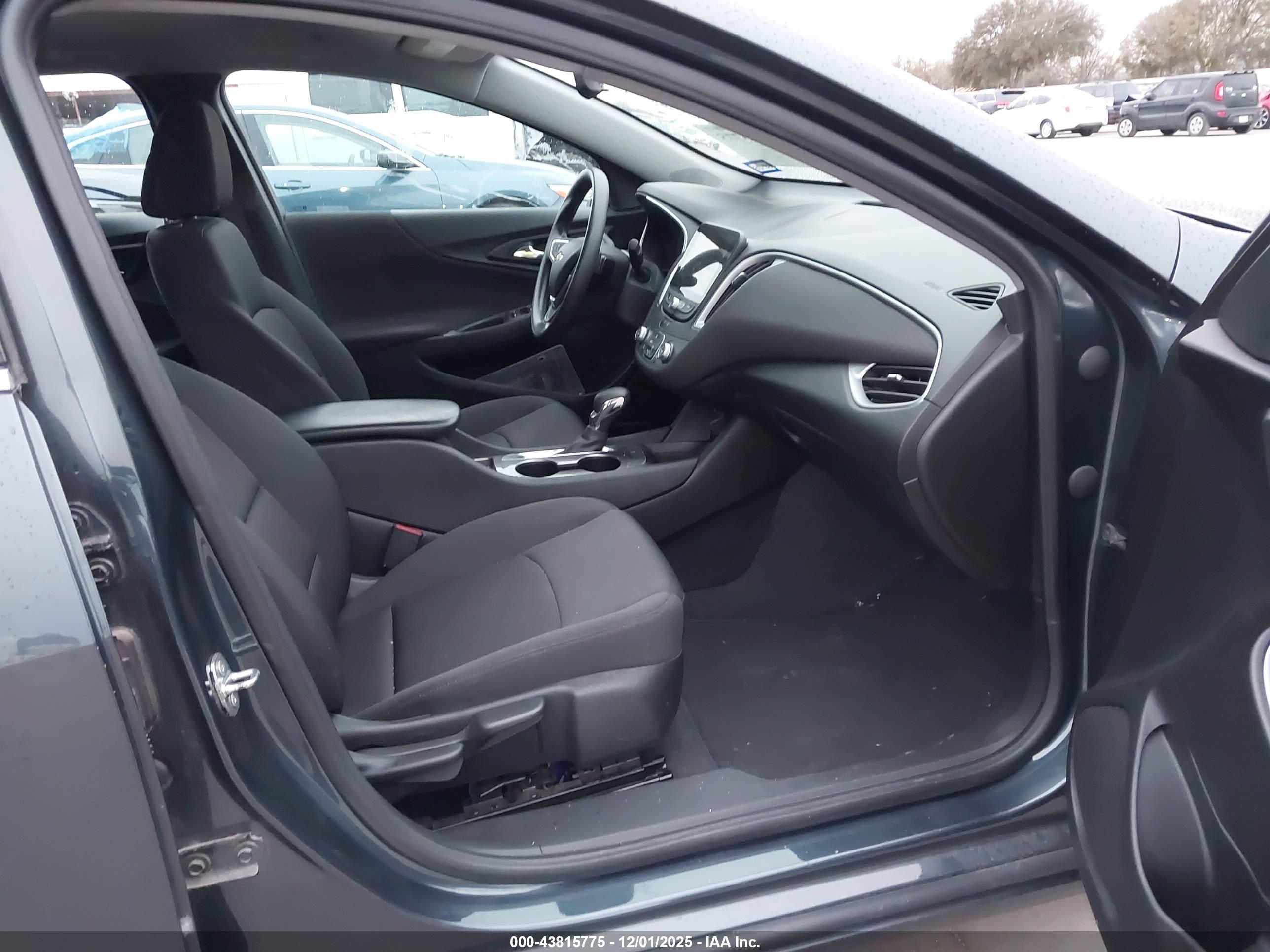 CHEVROLET MALIBU image 5