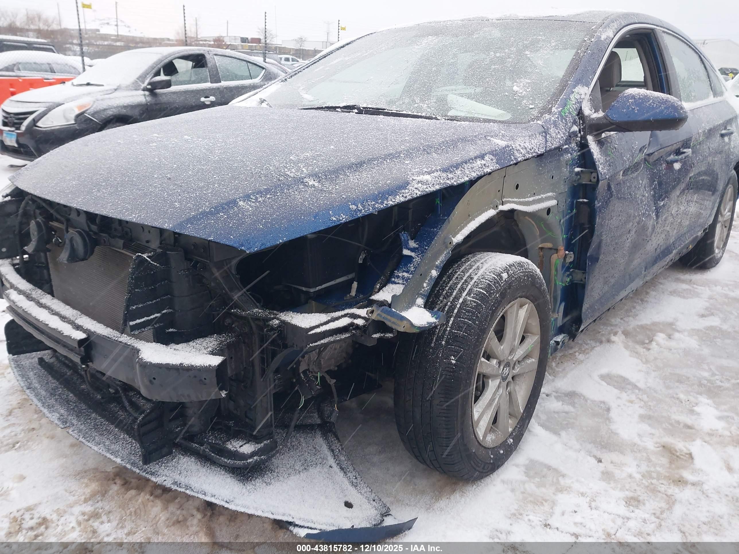 HYUNDAI SONATA image 6