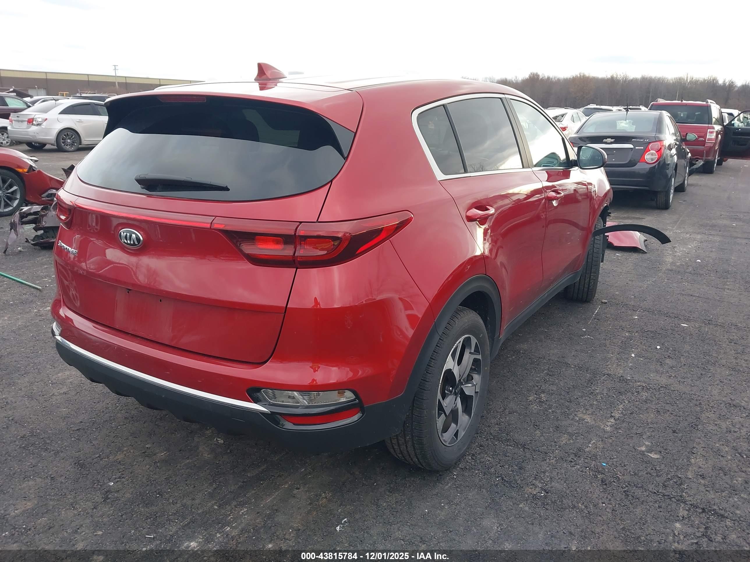 KIA SPORTAGE image 4