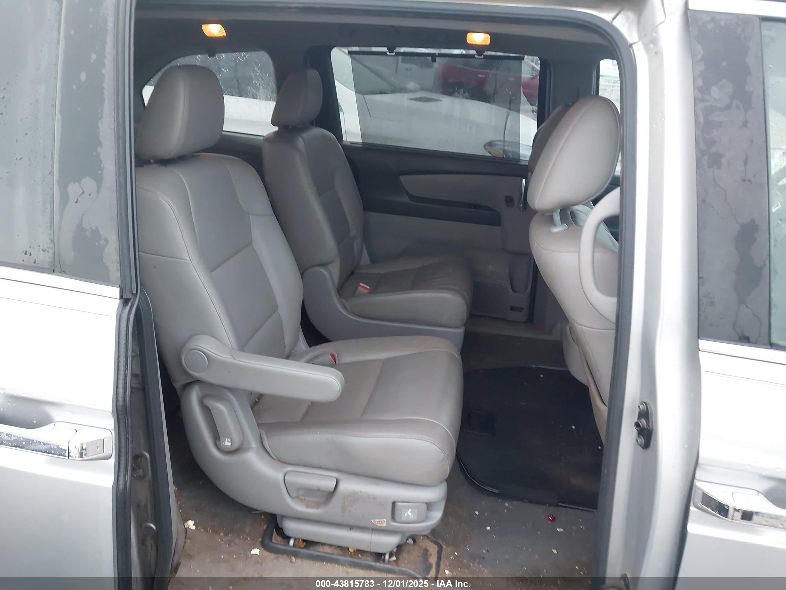 HONDA ODYSSEY image 8