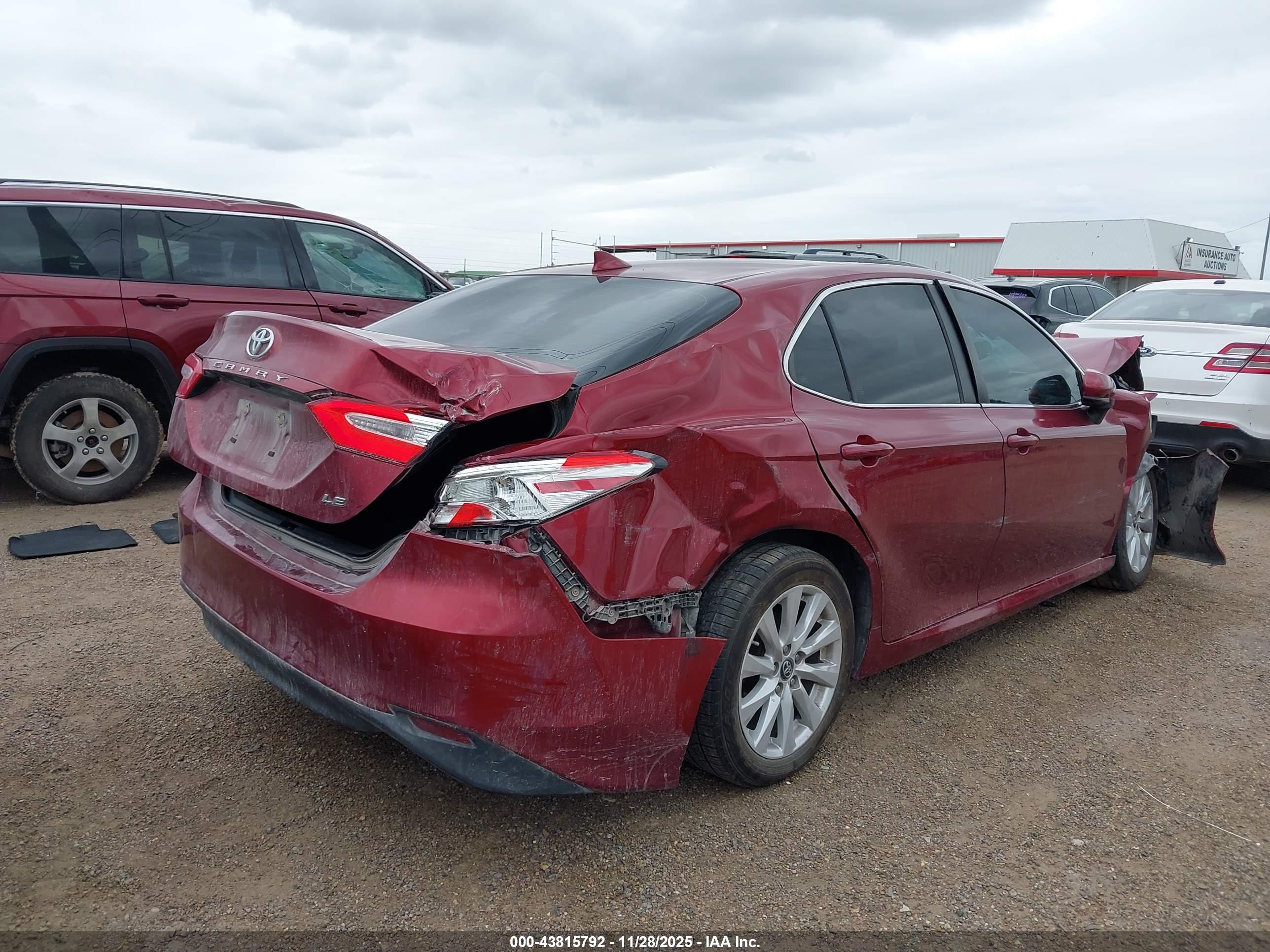 TOYOTA CAMRY image 4