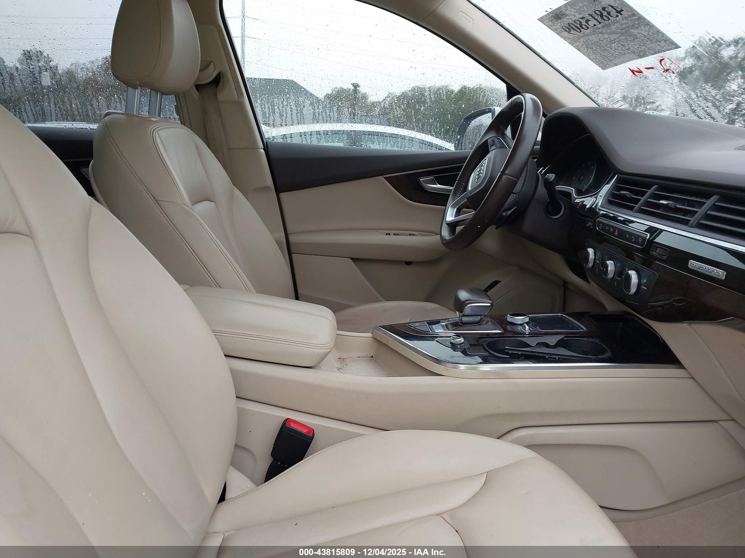AUDI Q7 image 5