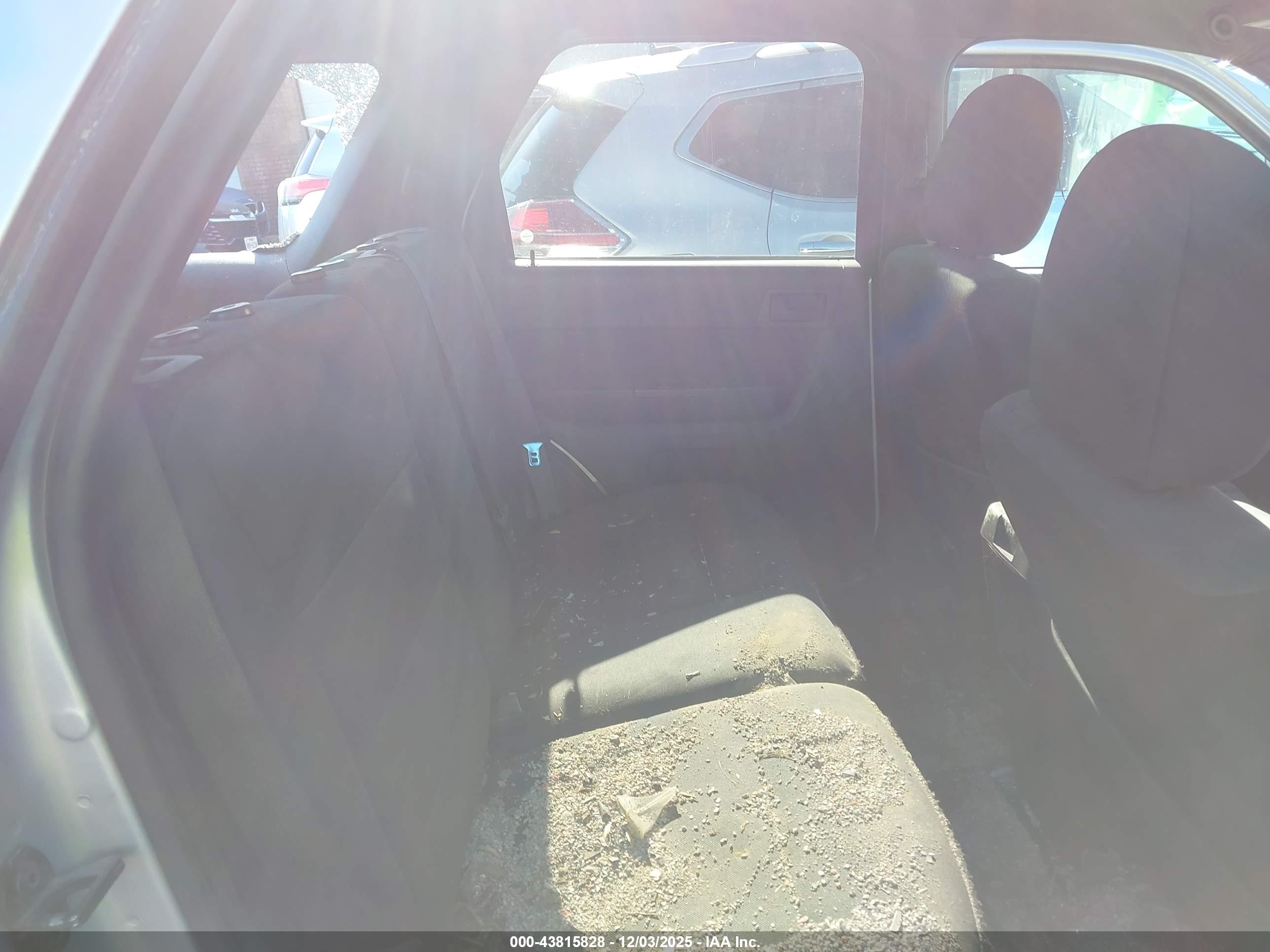 FORD ESCAPE image 8