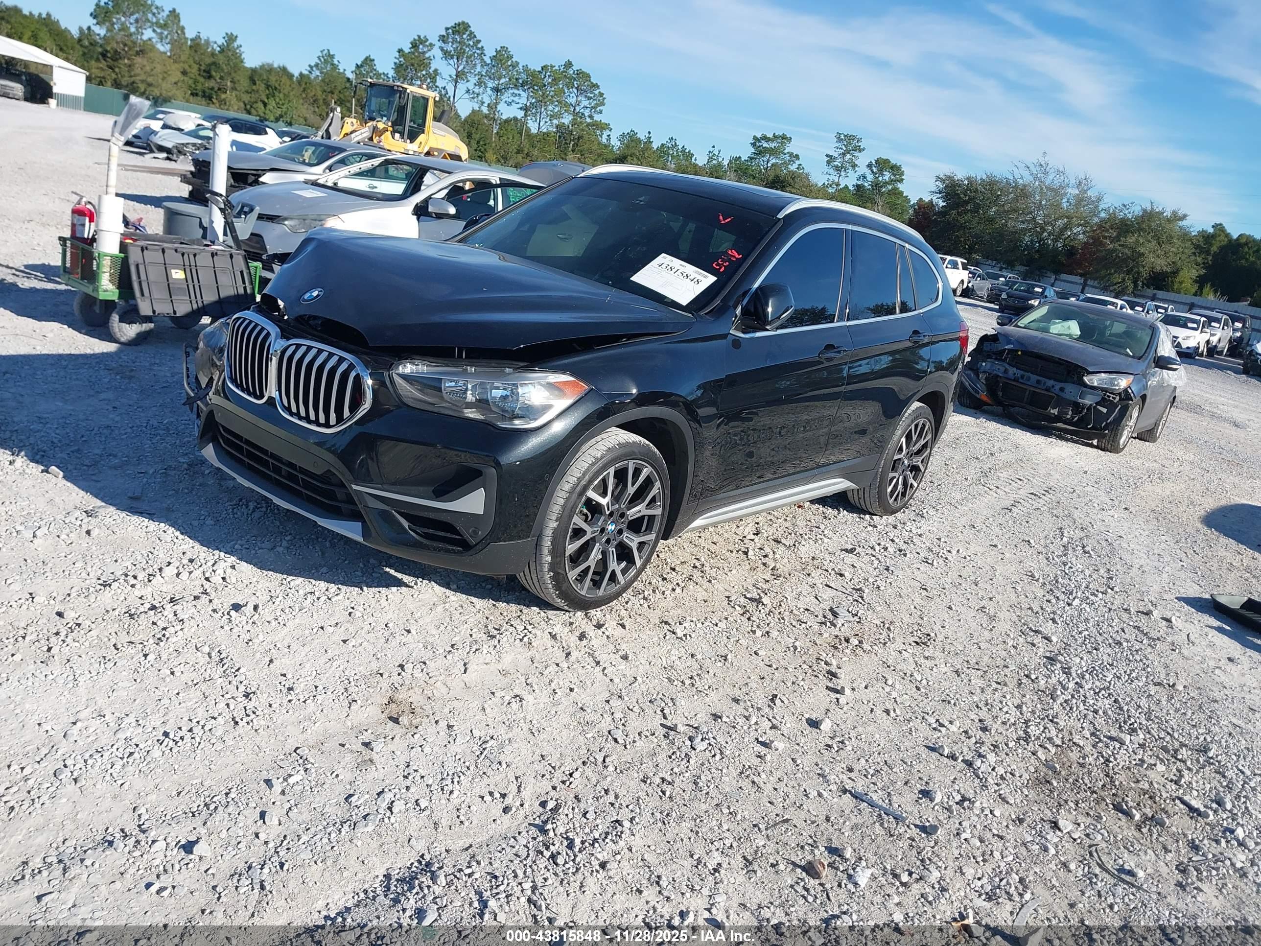 BMW X1 image 2