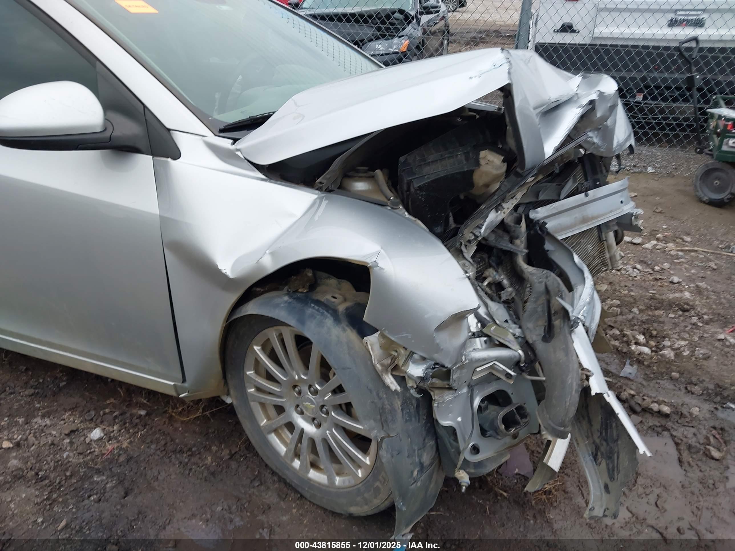 CHEVROLET CRUZE image 6