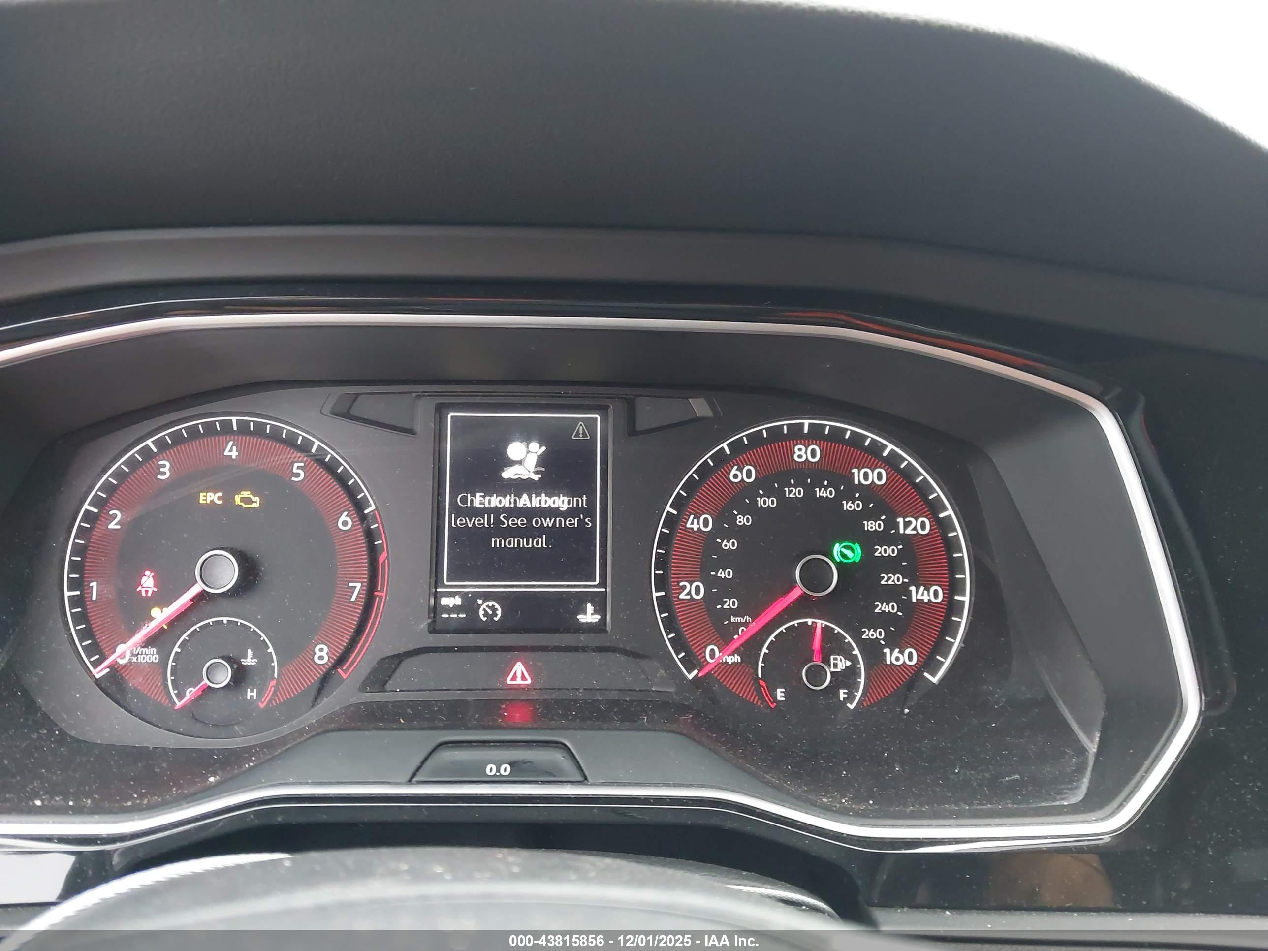 VOLKSWAGEN JETTA image 7
