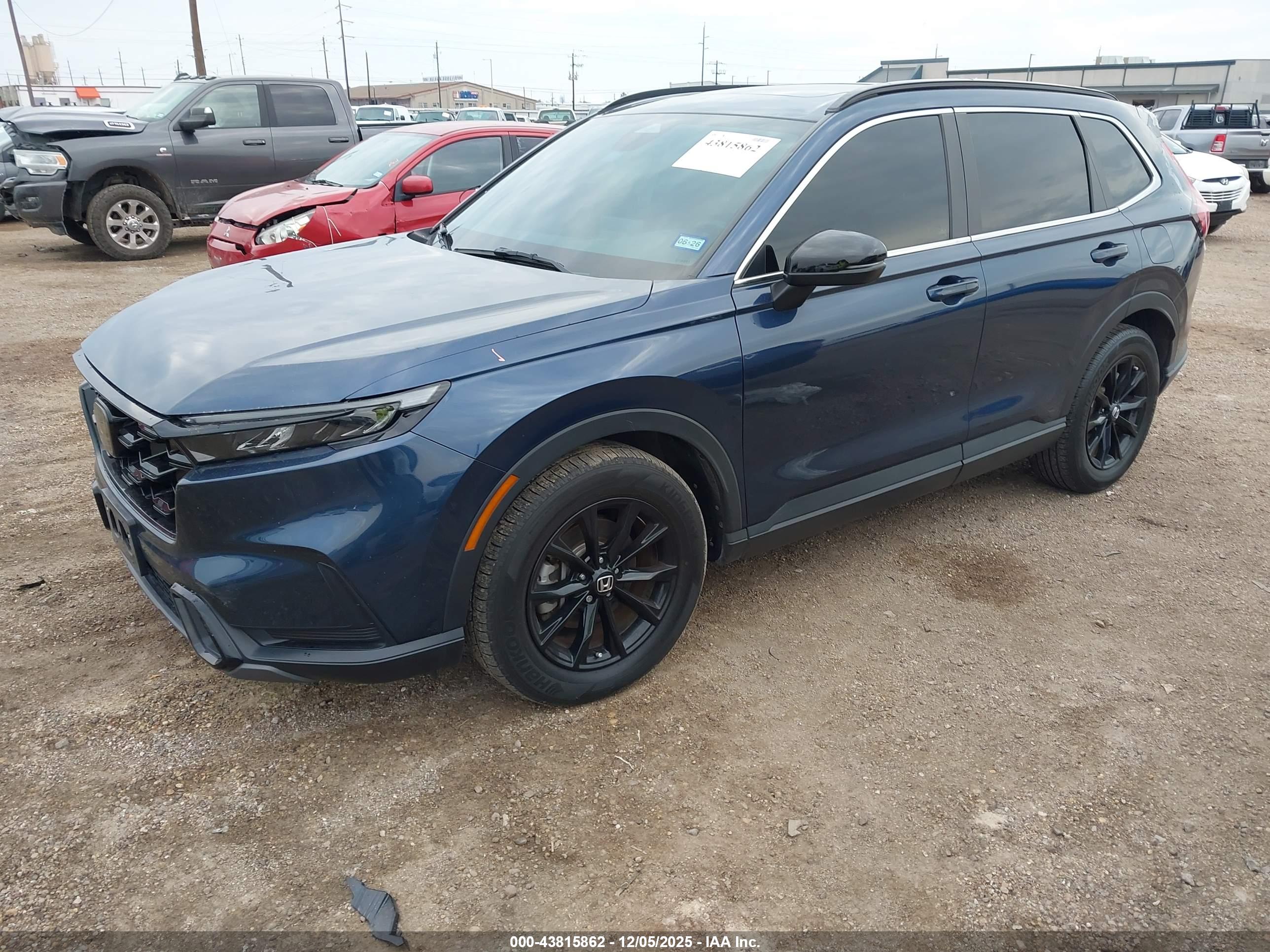 HONDA CR-V image 2