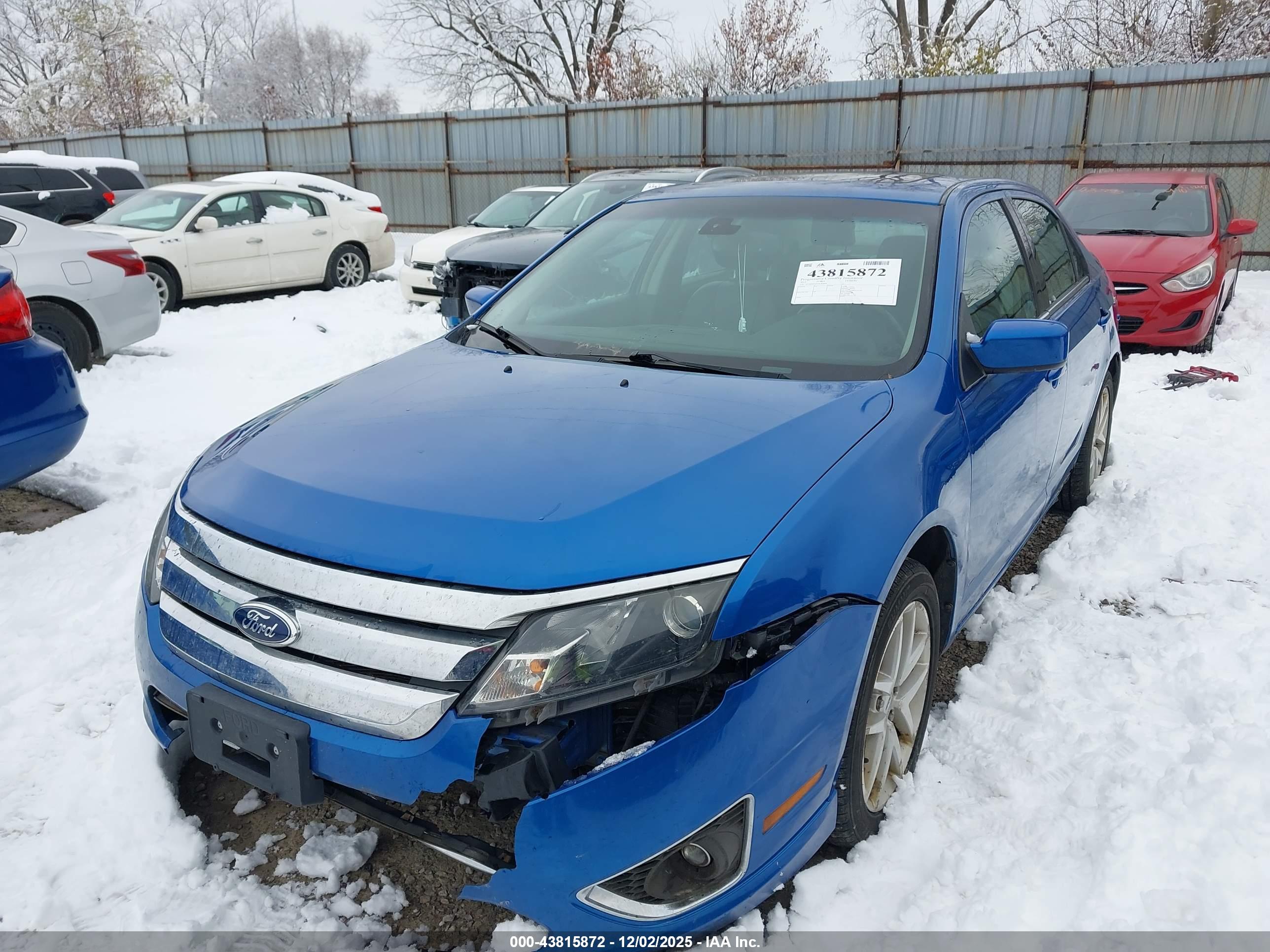 FORD FUSION image 2