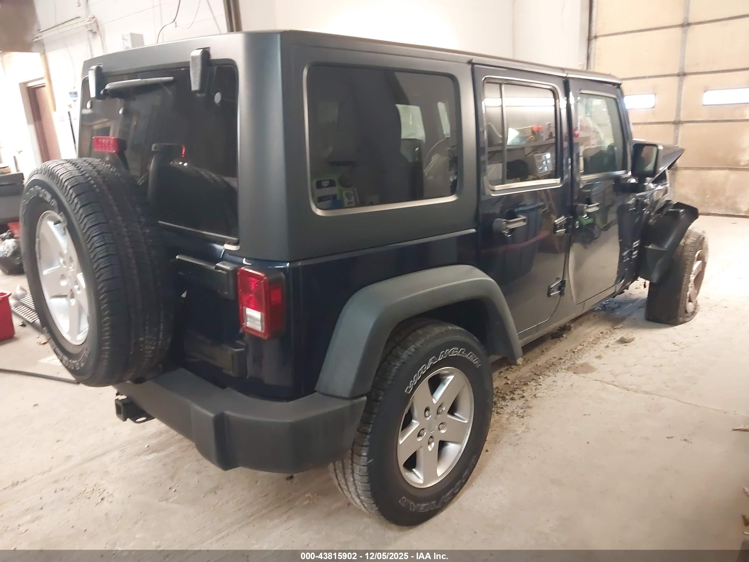 JEEP WRANGLER image 4