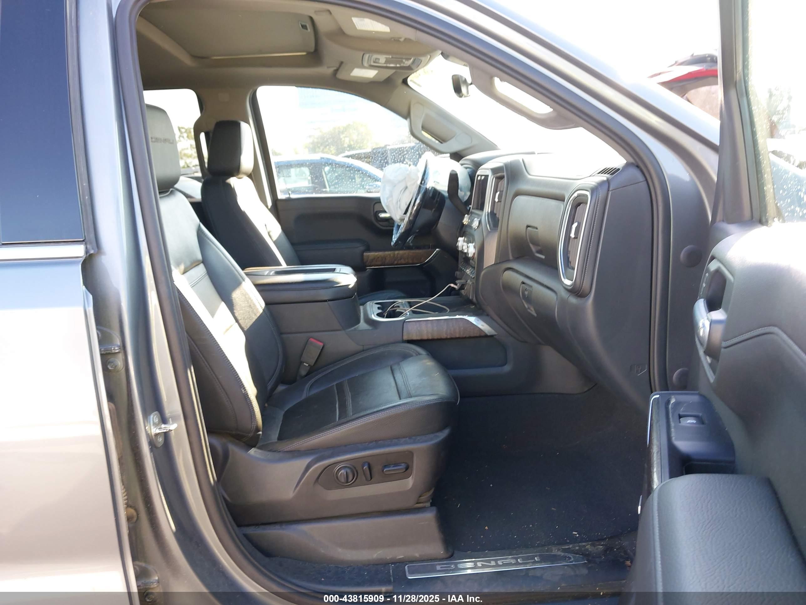 GMC SIERRA image 5