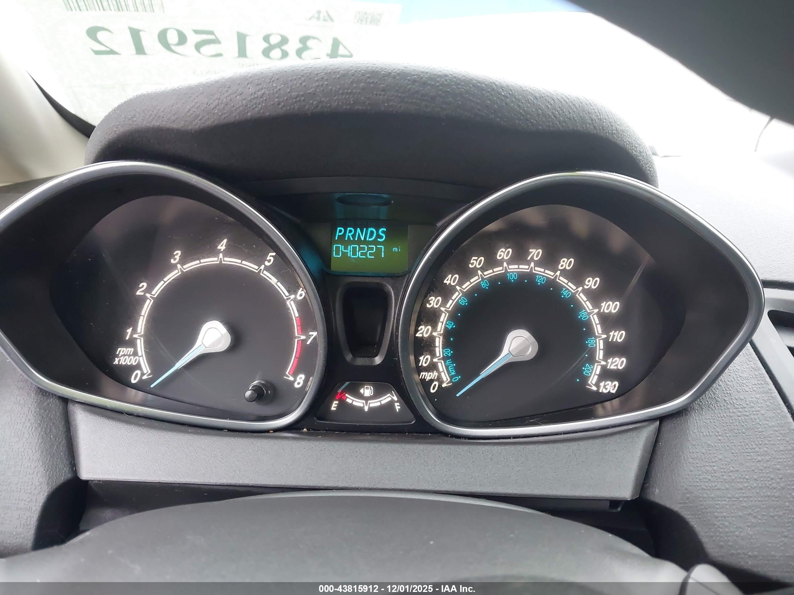 FORD FIESTA image 7