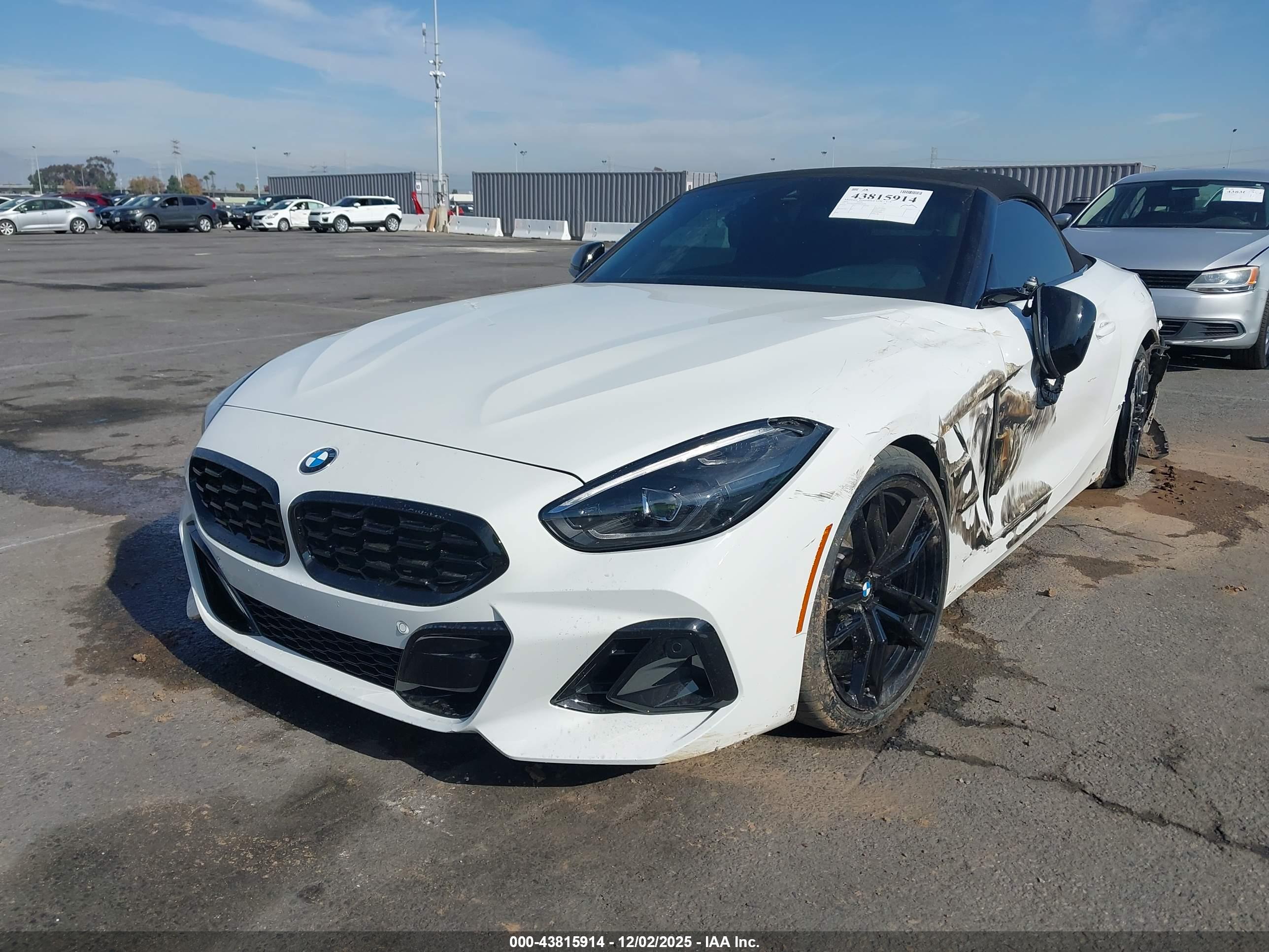 BMW Z4 image 2