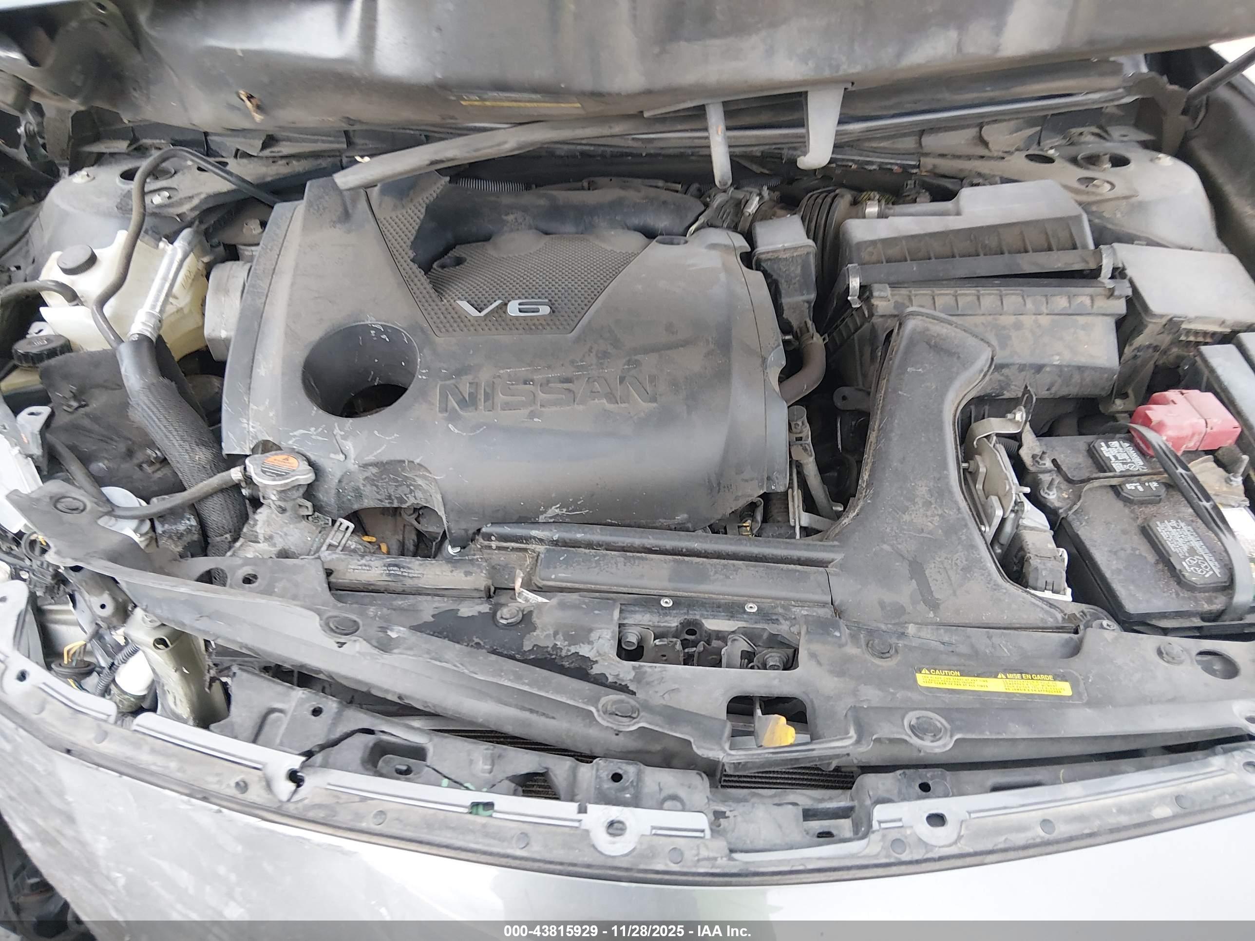 NISSAN MAXIMA image 10