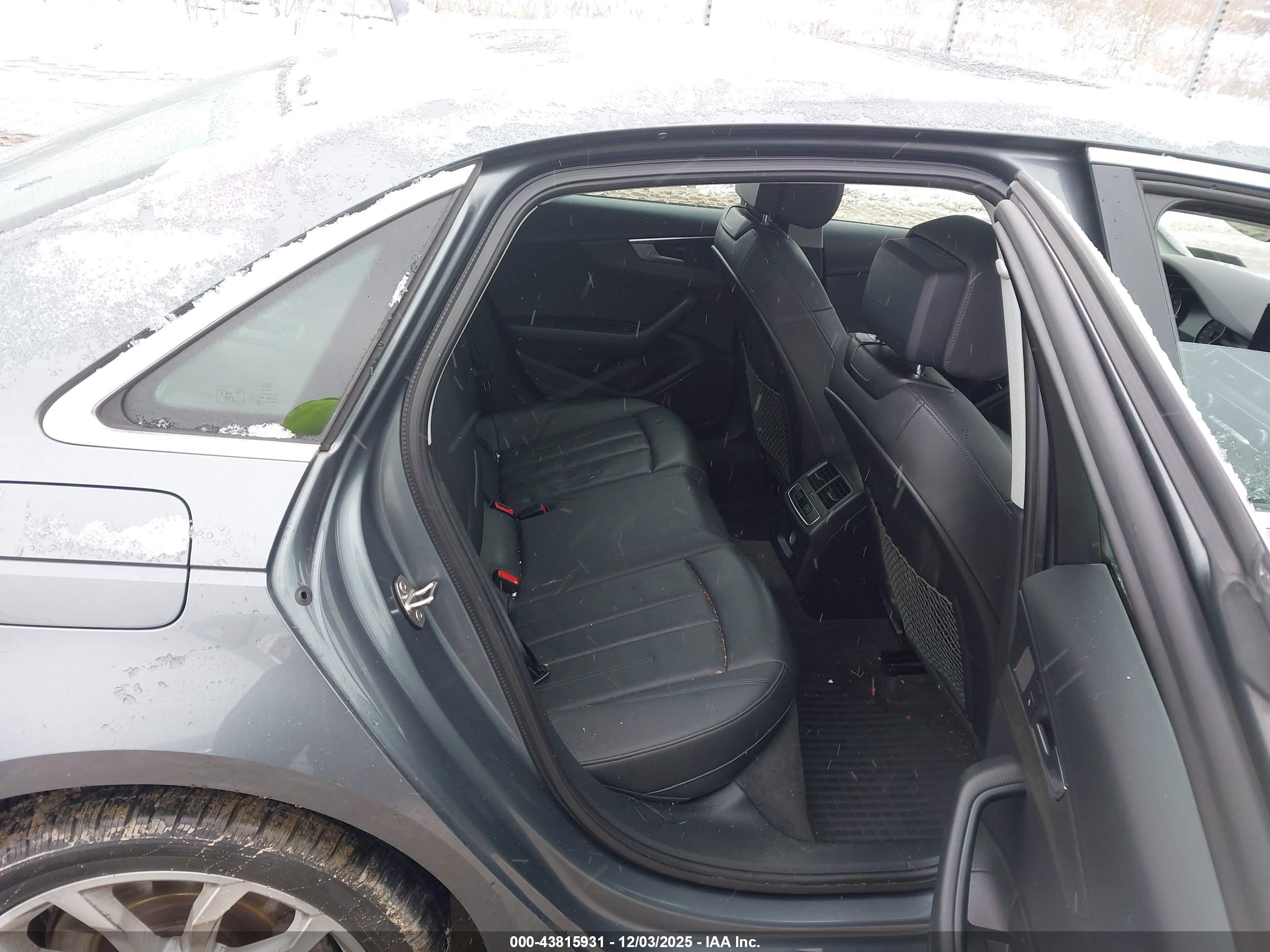 AUDI A4 image 8