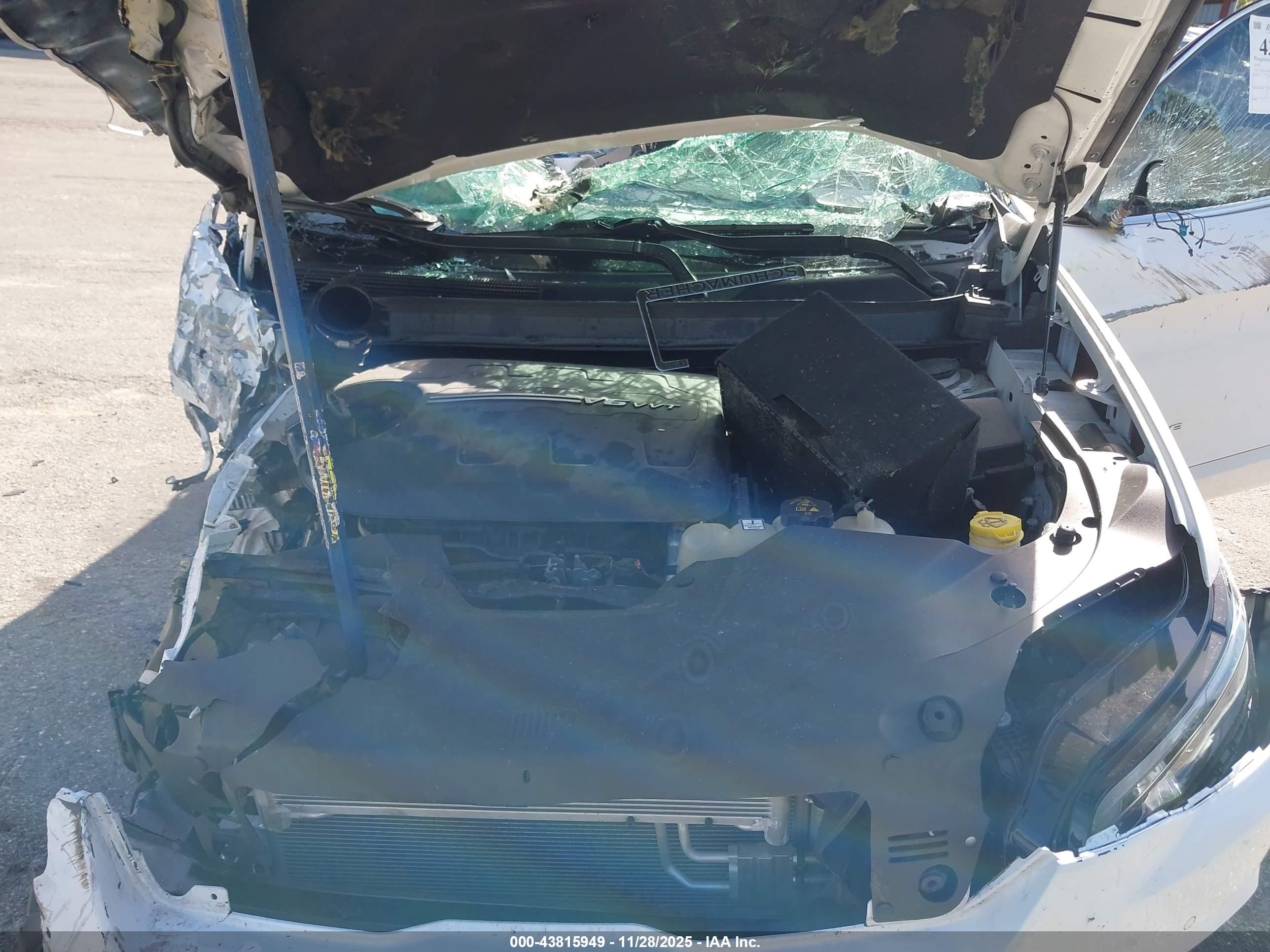 JEEP CHEROKEE image 10