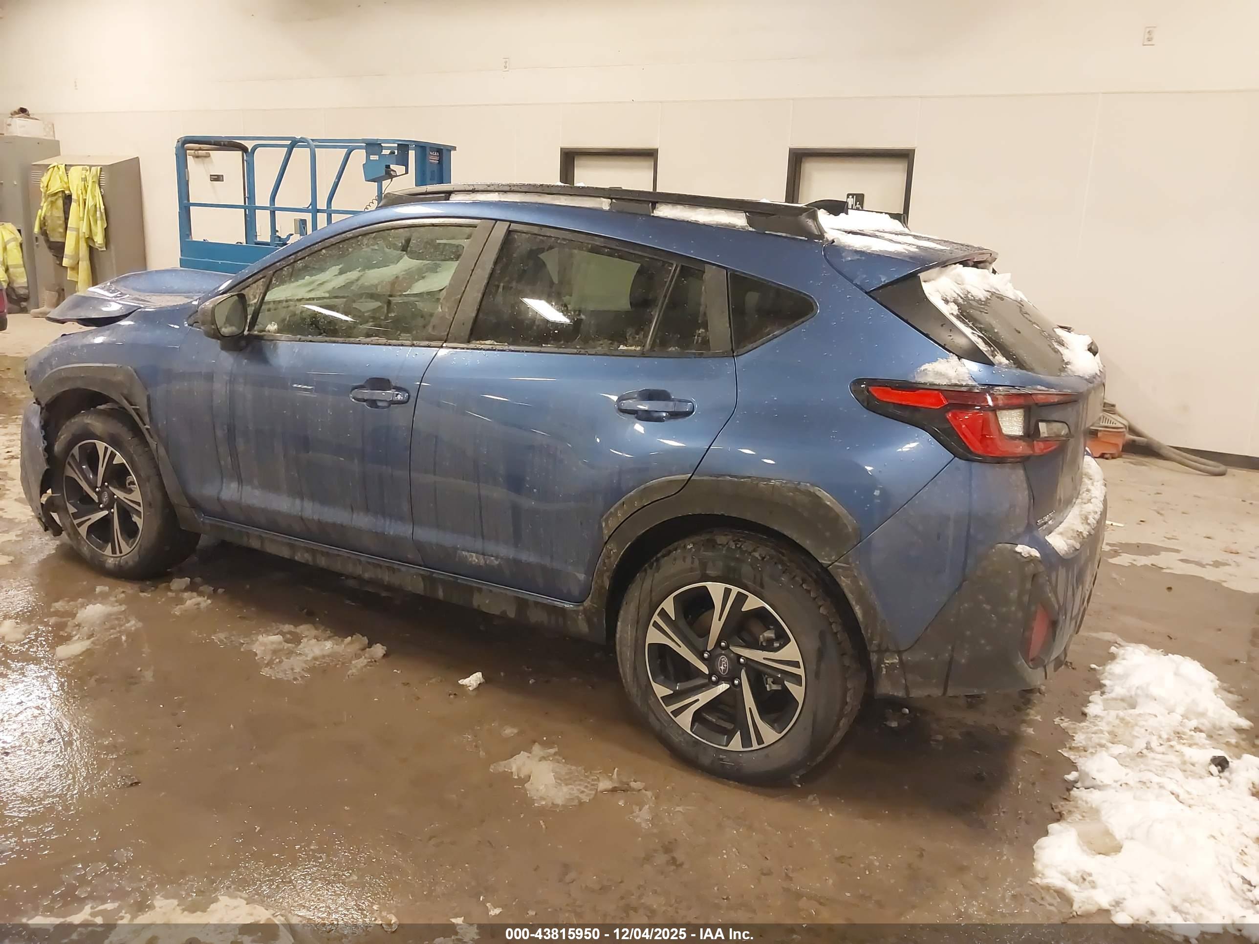SUBARU CROSSTREK image 3