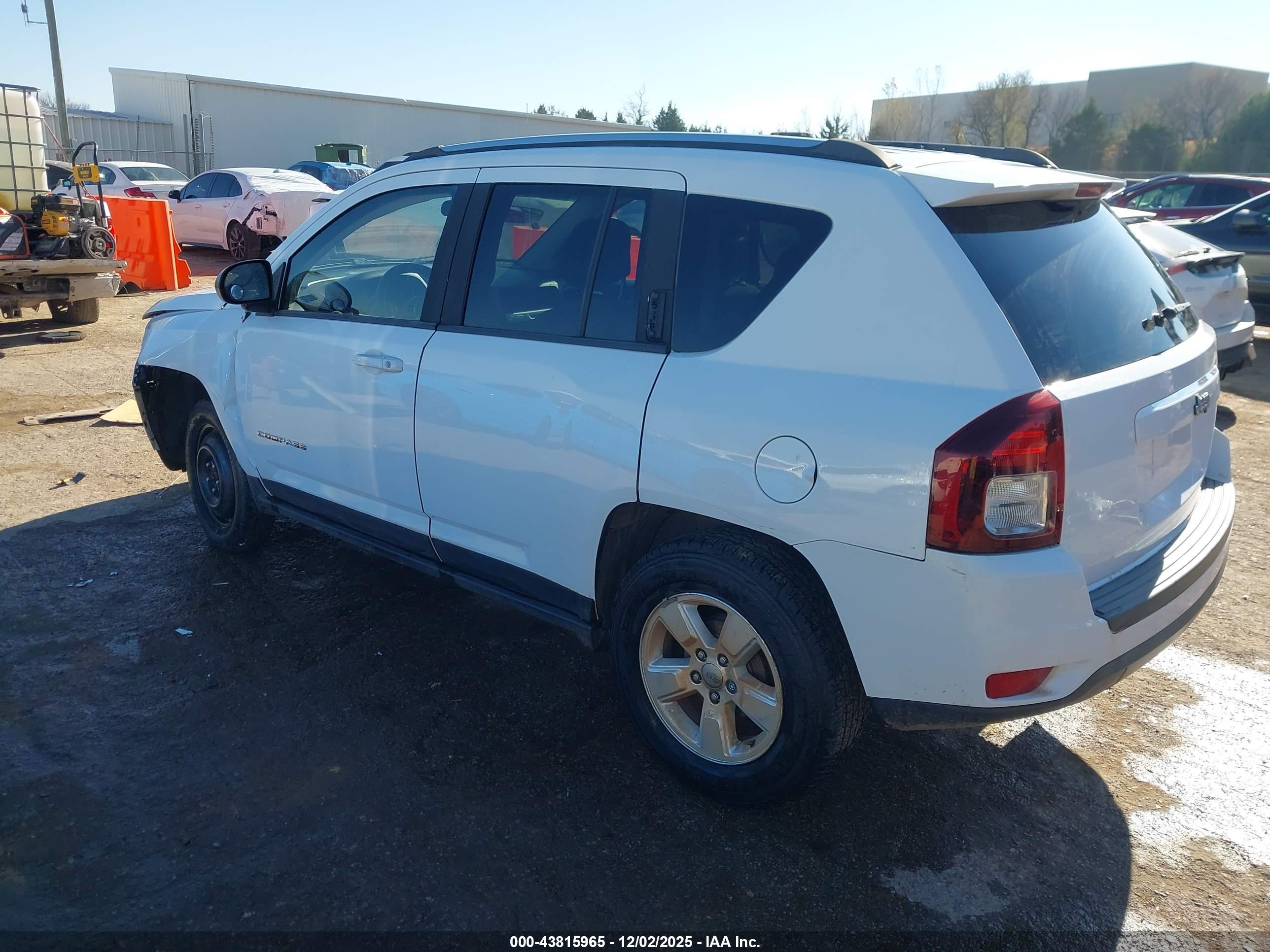 JEEP COMPASS image 3