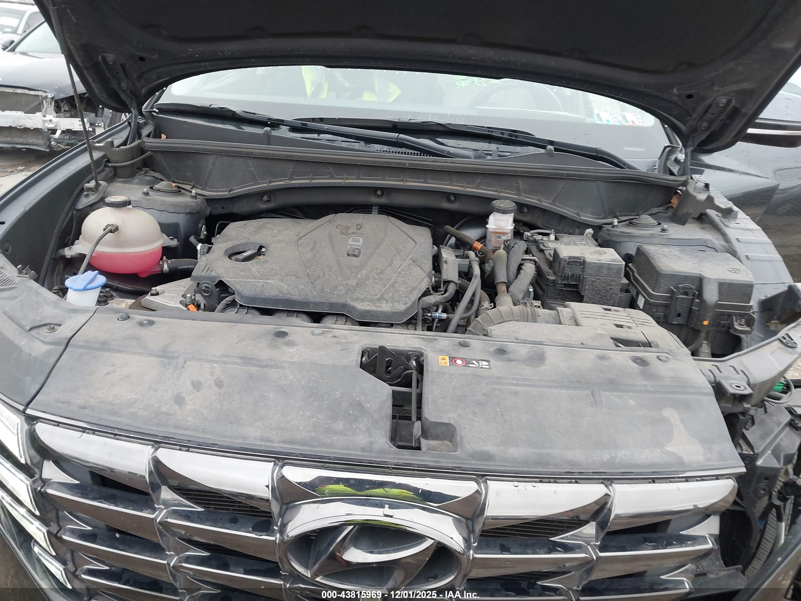 HYUNDAI TUCSON image 10
