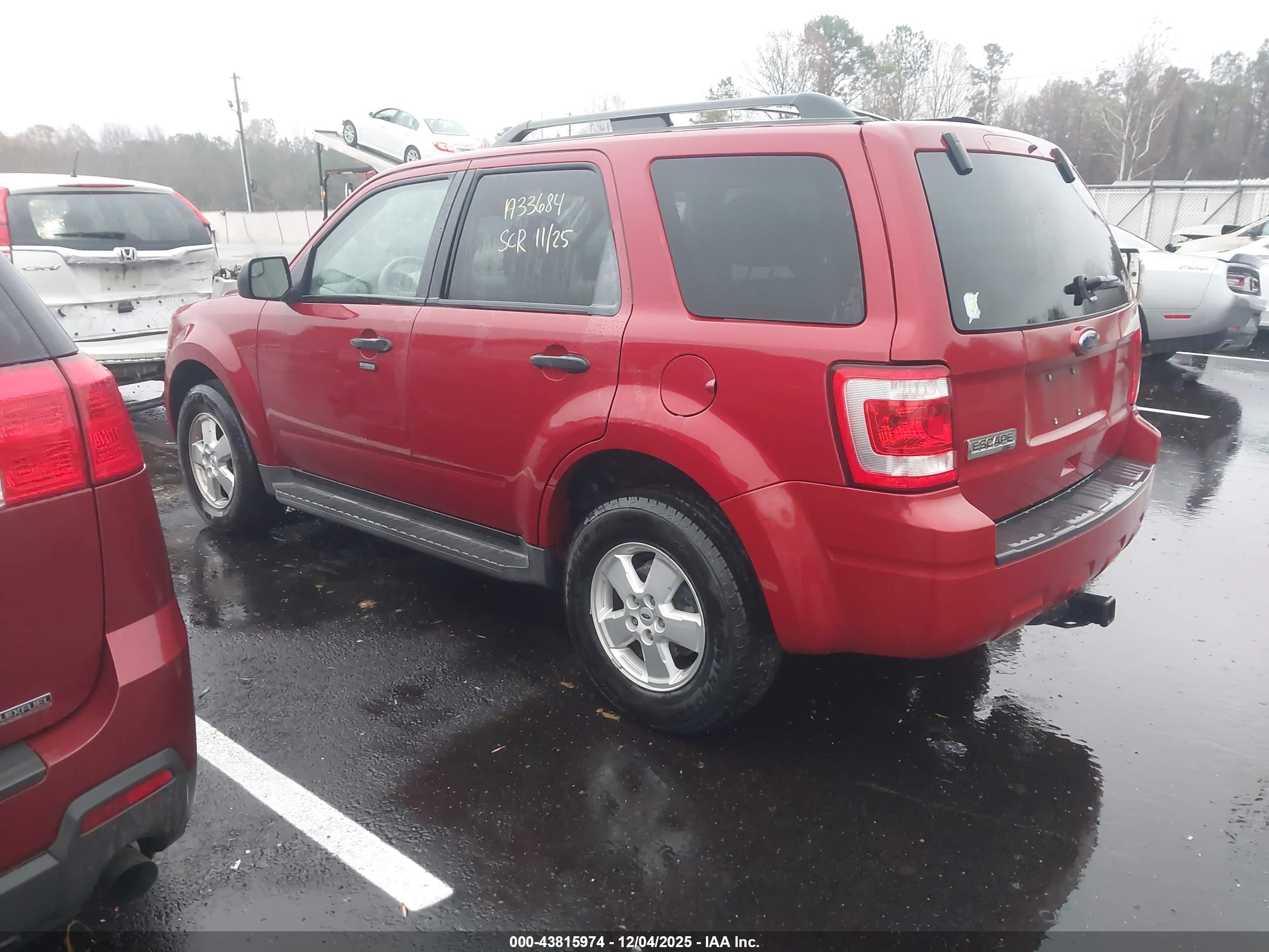 FORD ESCAPE image 3