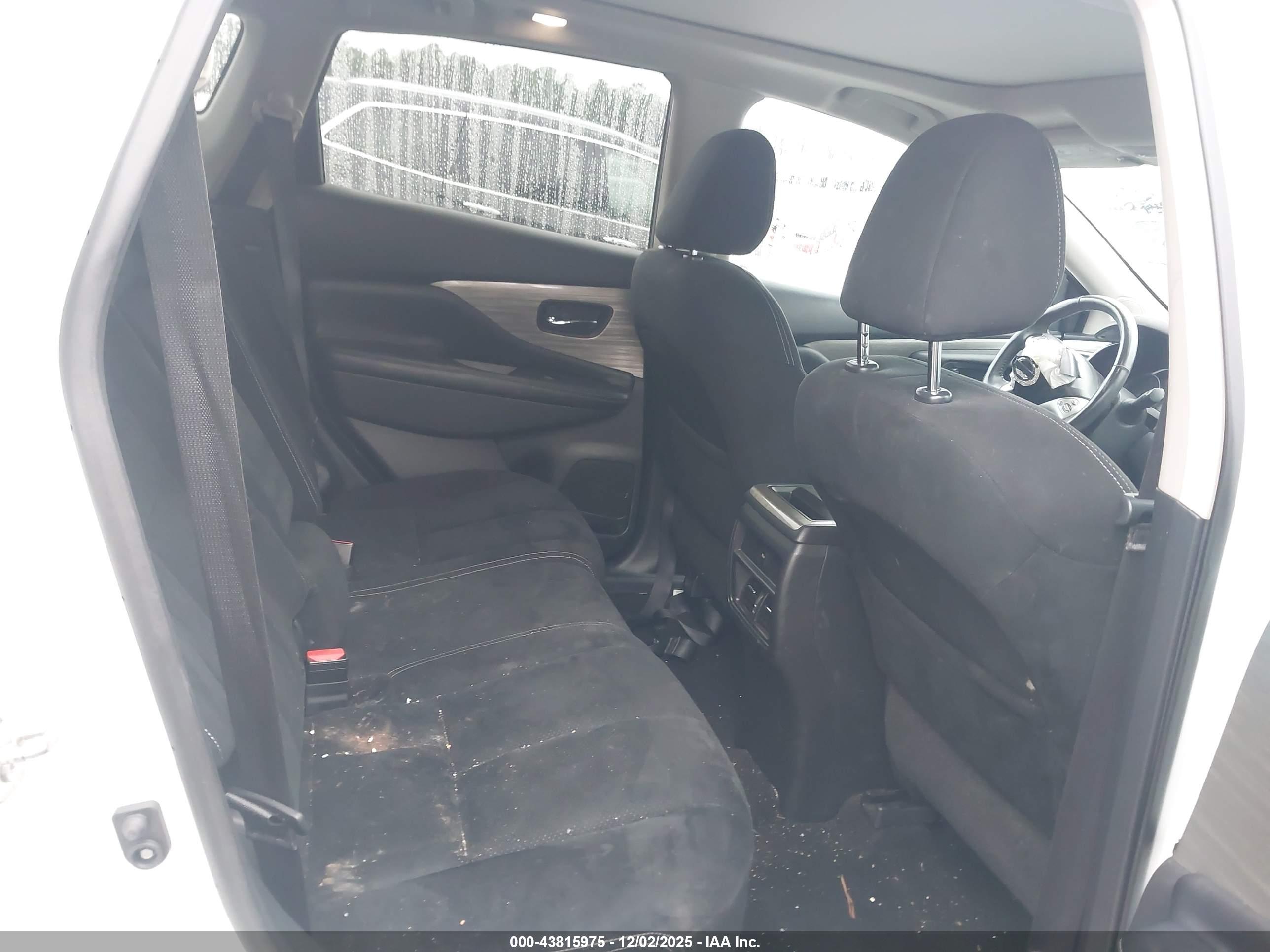 NISSAN MURANO image 8